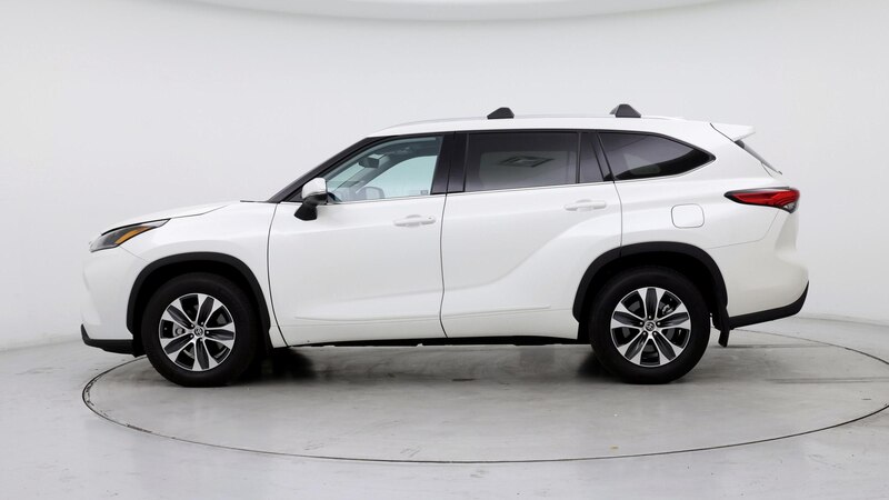 2021 Toyota Highlander XLE 3