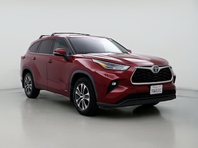 2022 Toyota Highlander XLE -
                Burbank, CA