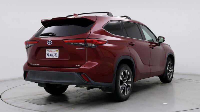 2022 Toyota Highlander XLE 8