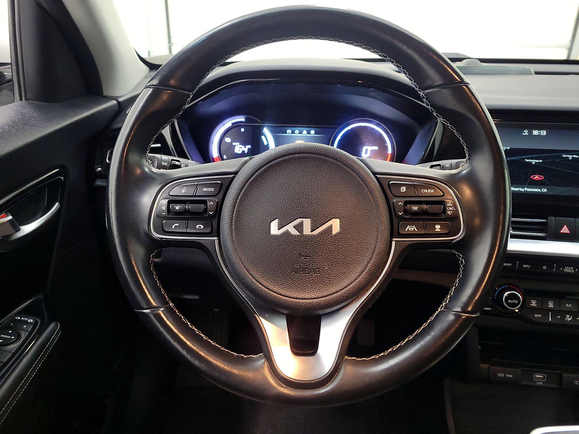 Thumbnail: 2022 Kia Niro - 10