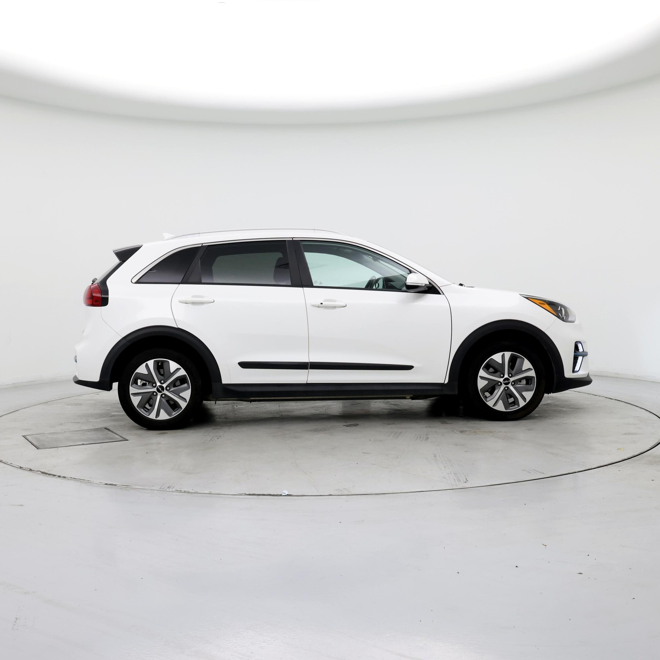 Thumbnail: 2022 Kia Niro - 7