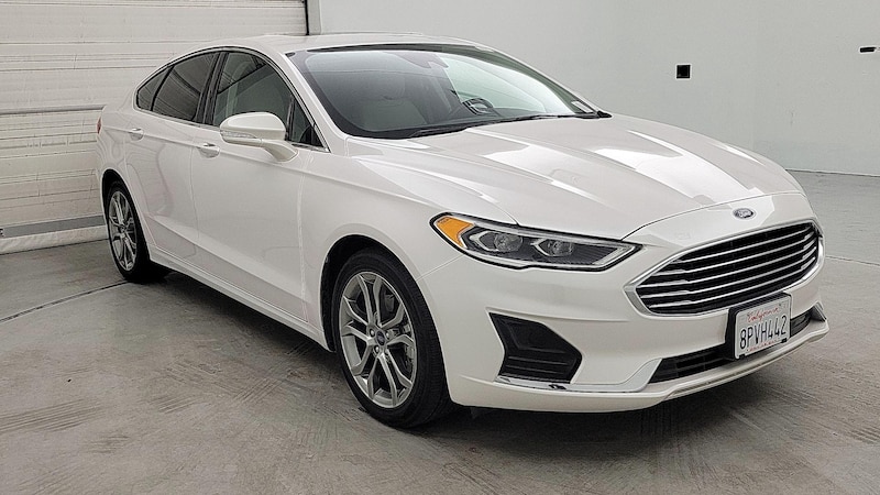 2019 Ford Fusion SEL Hero Image