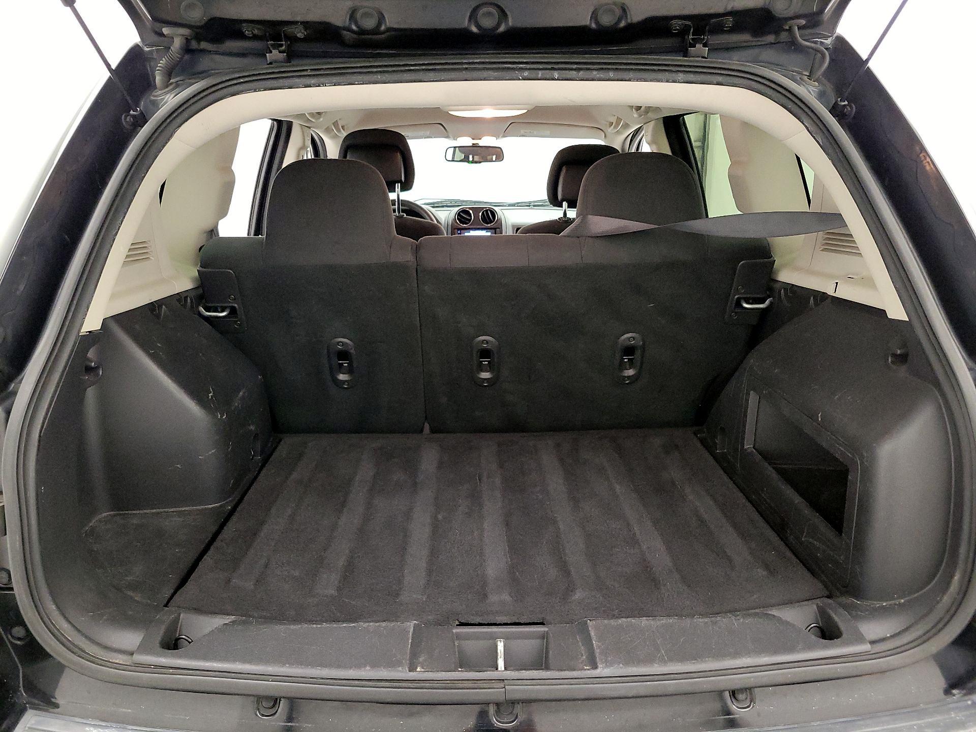 Thumbnail: 2016 Jeep Compass - 17