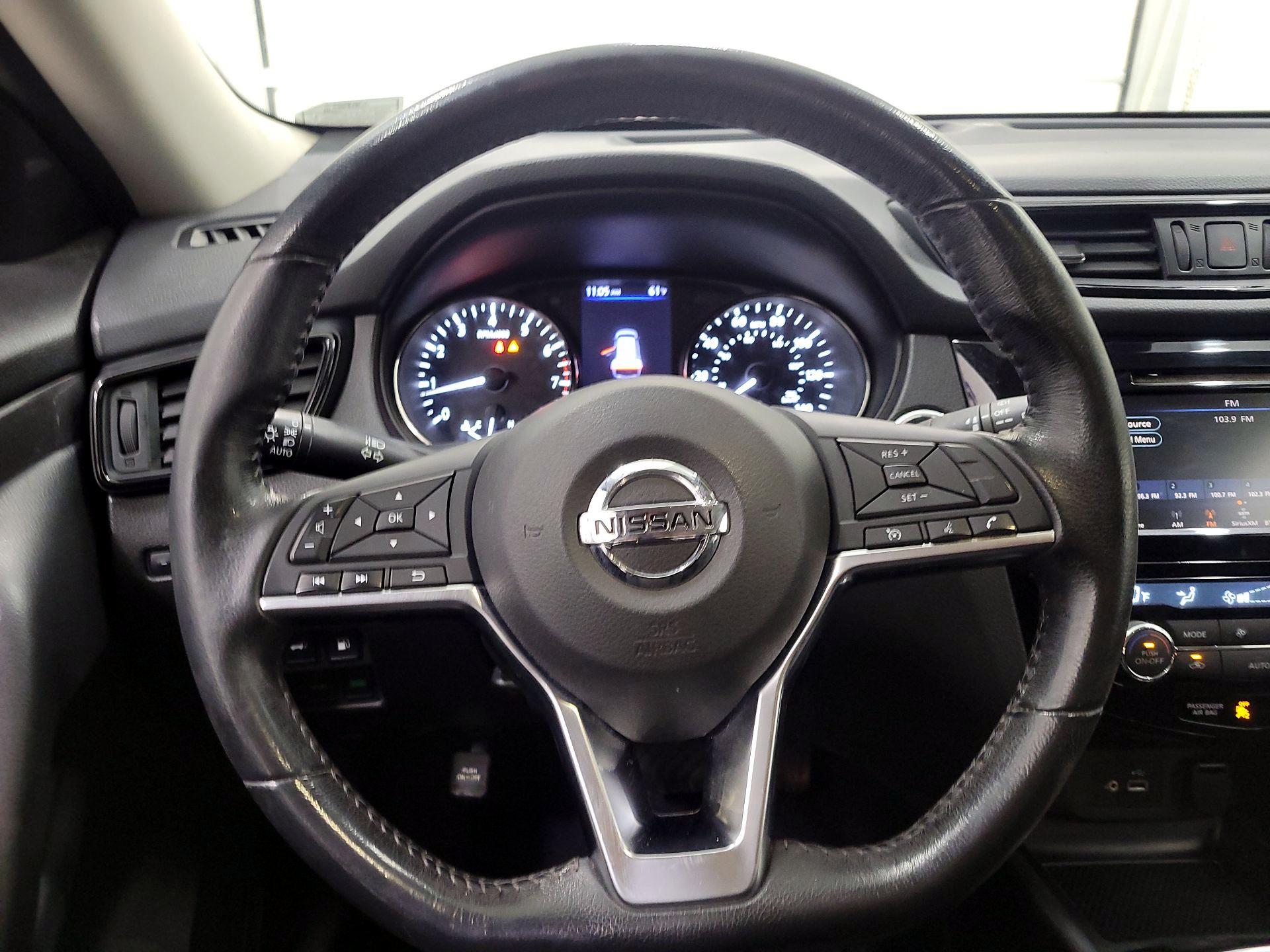 Thumbnail: 2019 Nissan Rogue - 10