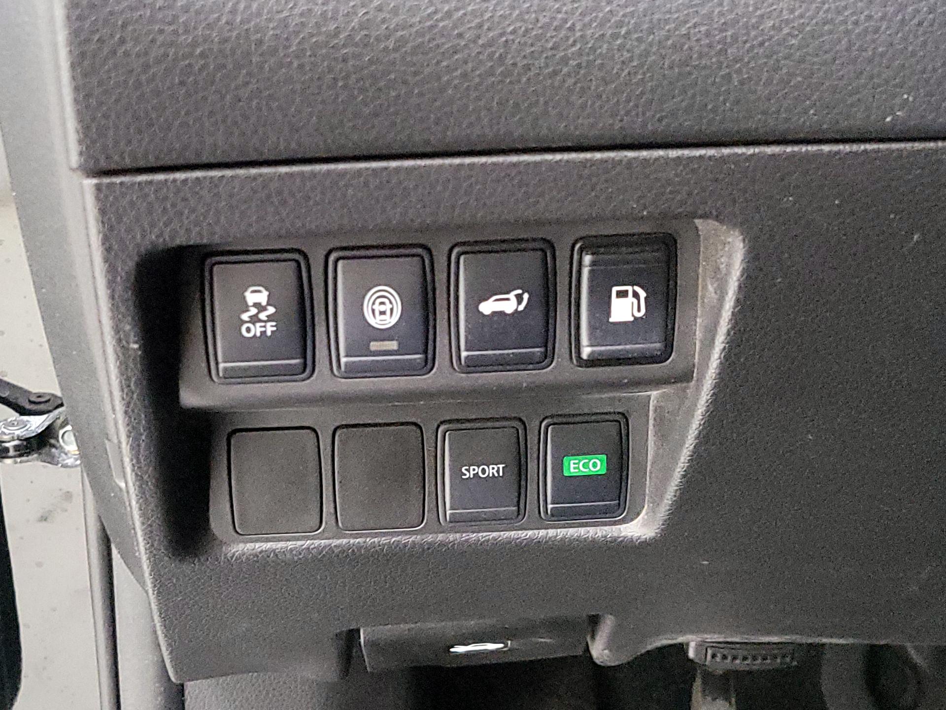 Thumbnail: 2019 Nissan Rogue - 13