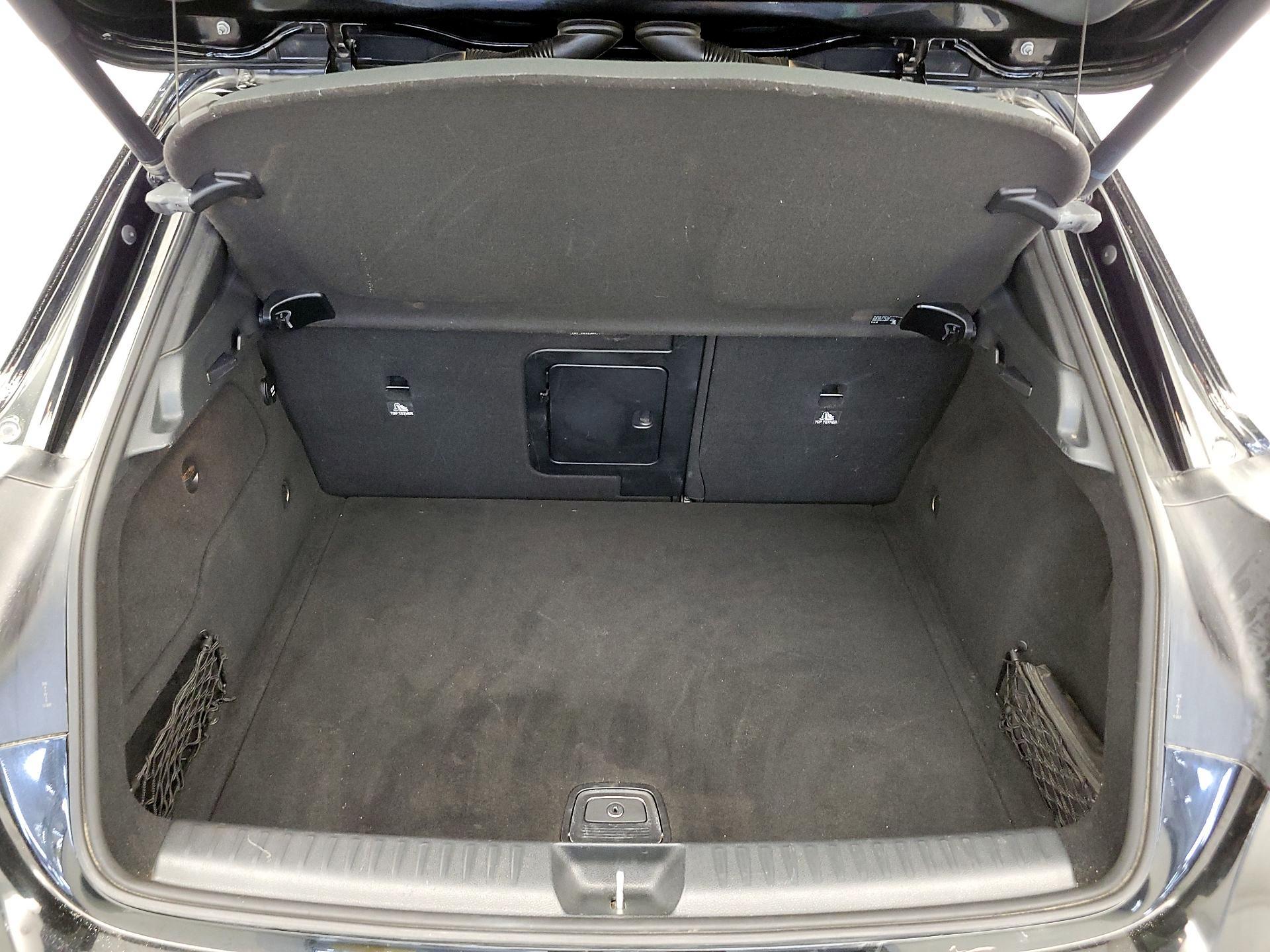 Thumbnail: 2018 Mercedes-Benz GLA - 19