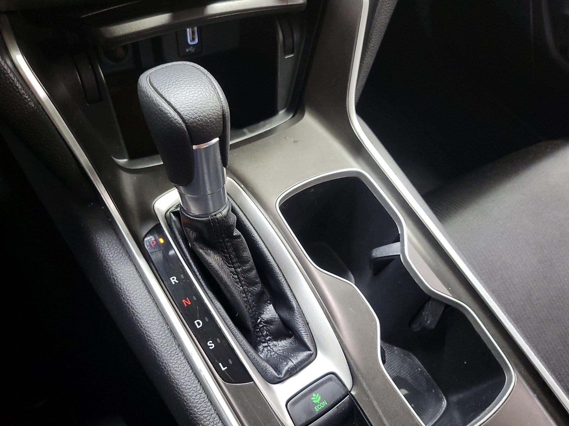 Thumbnail: 2018 Honda Accord - 17
