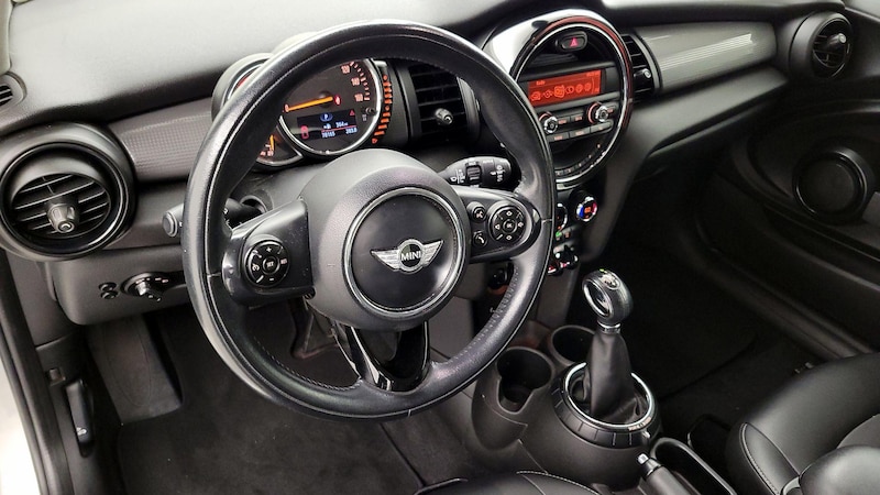 2015 MINI Cooper Hardtop  9