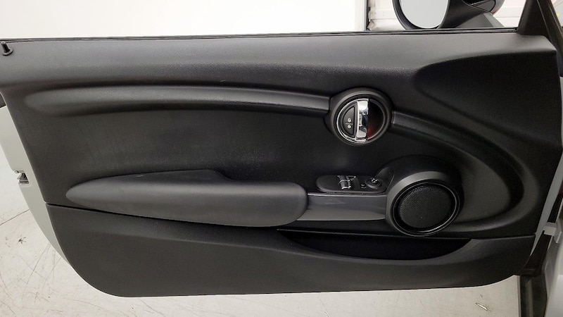 2015 MINI Cooper Hardtop  12