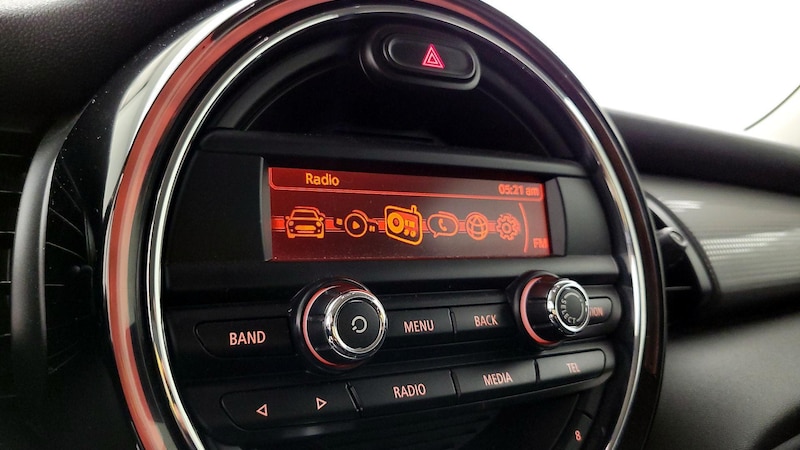 2015 MINI Cooper Hardtop  14