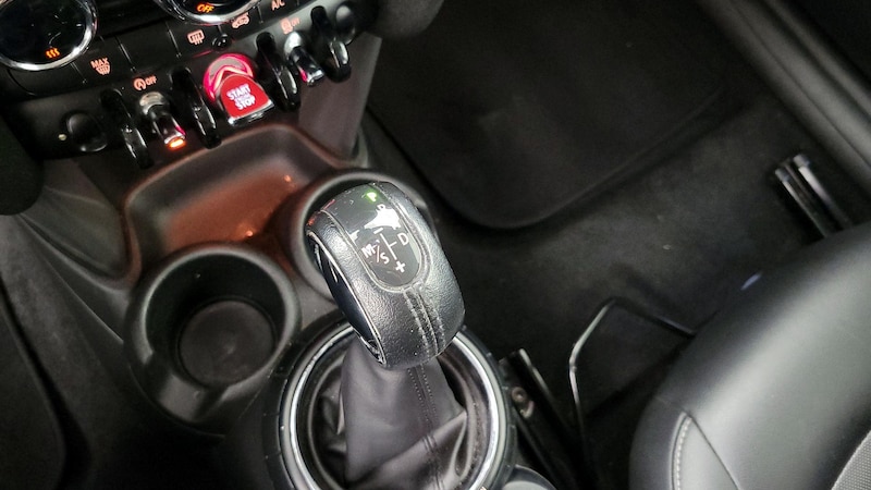 2015 MINI Cooper Hardtop  16