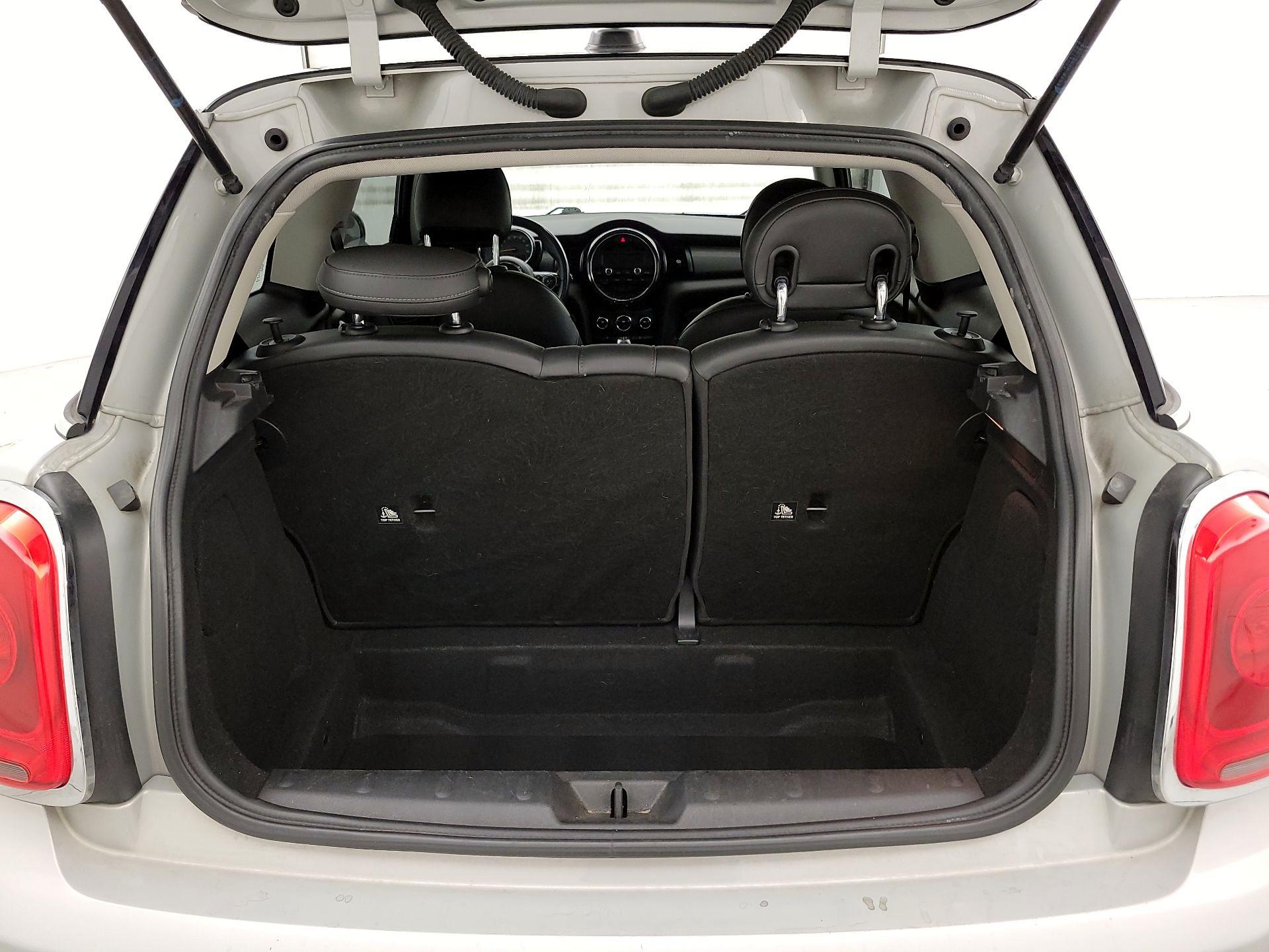 Thumbnail: 2015 MINI Cooper Hardtop - 19