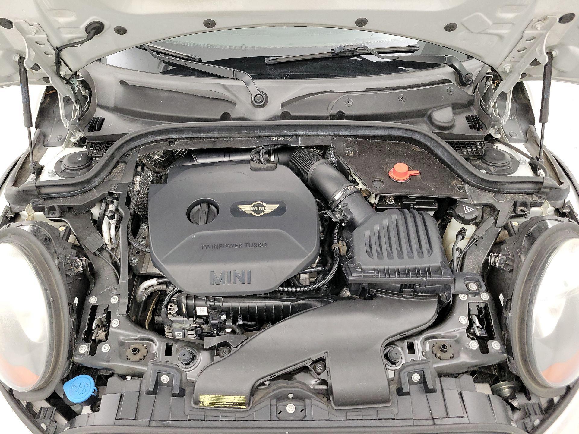 Thumbnail: 2015 MINI Cooper Hardtop - 20