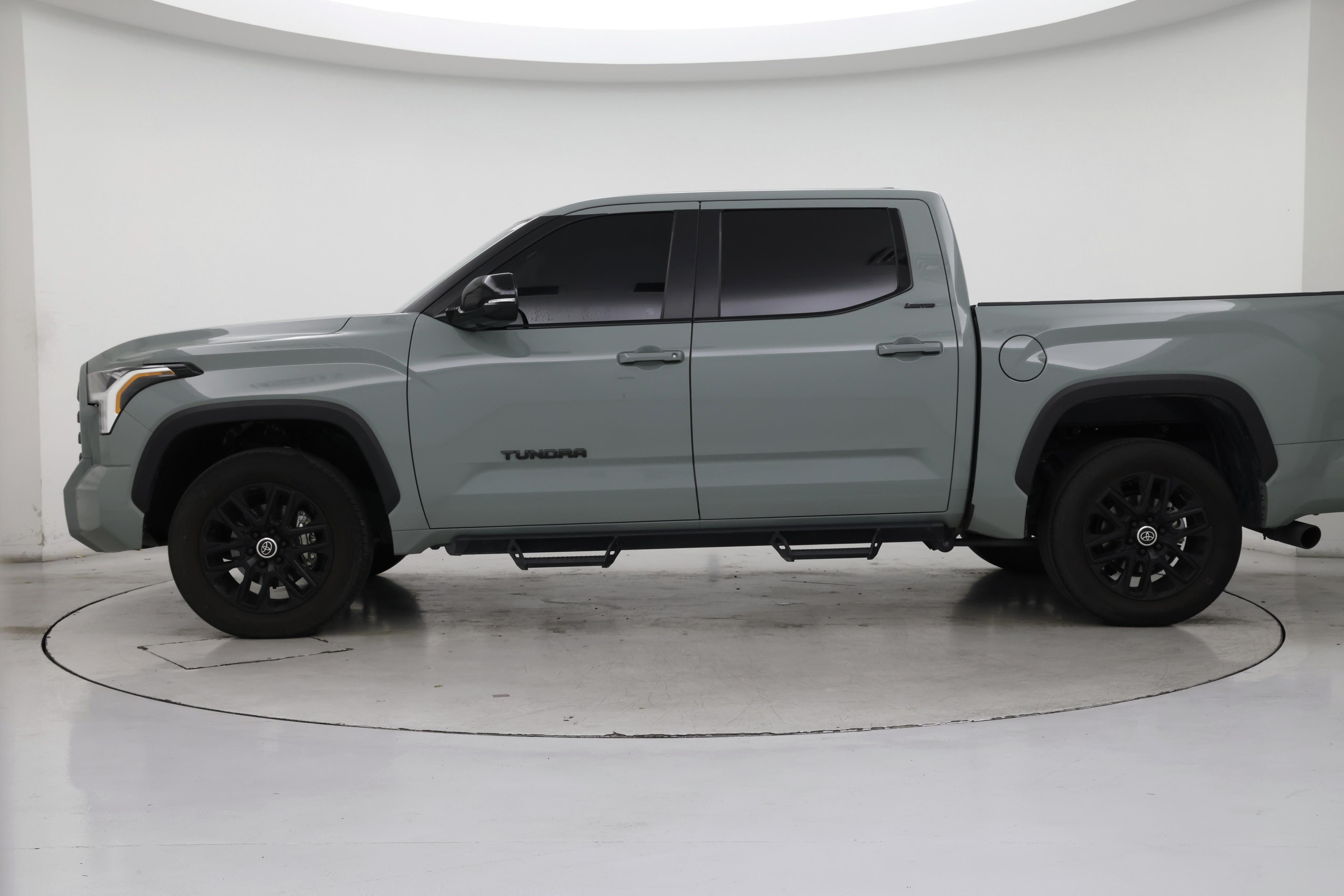 Thumbnail: 2024 Toyota Tundra - 3
