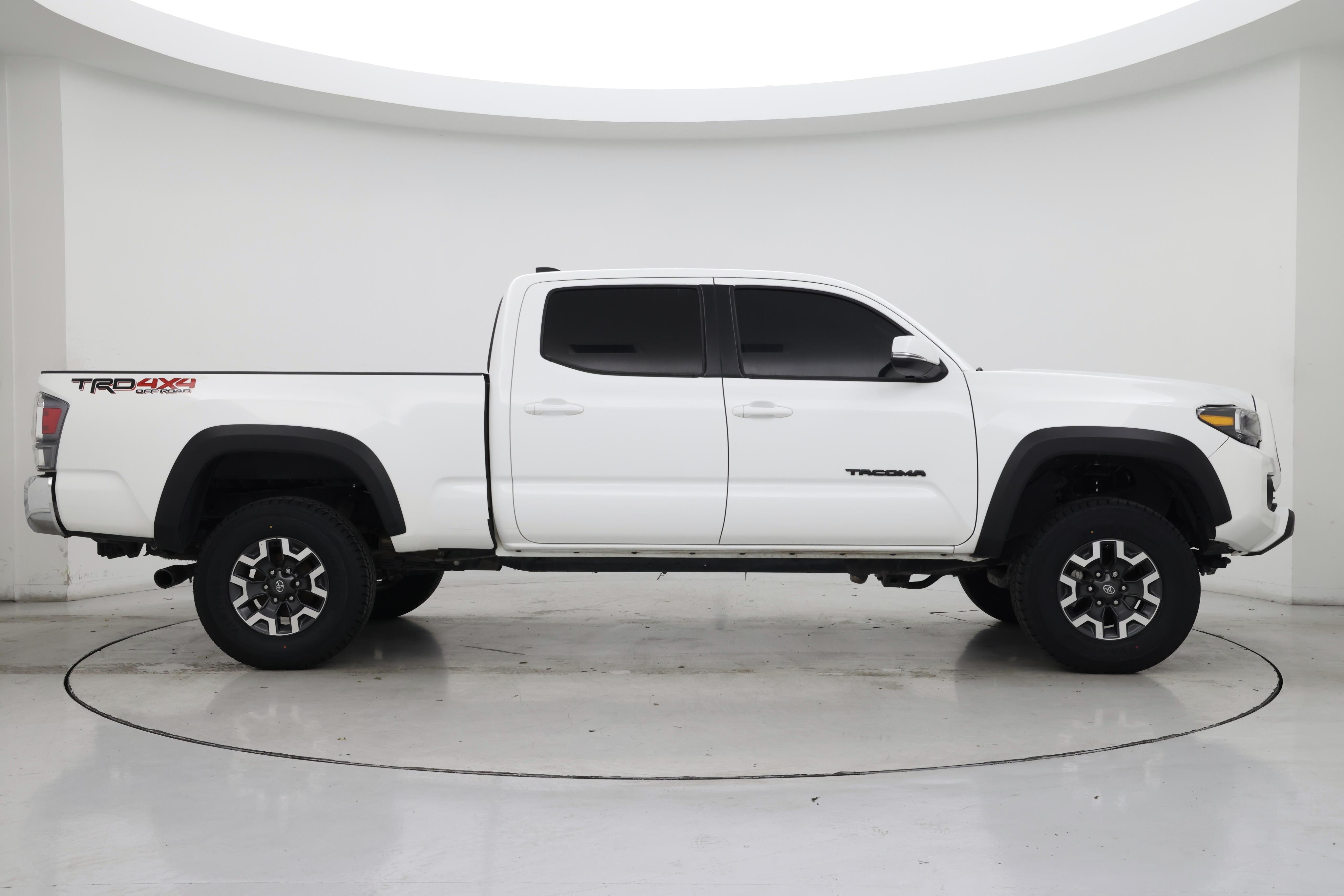 Thumbnail: 2023 Toyota Tacoma - 7