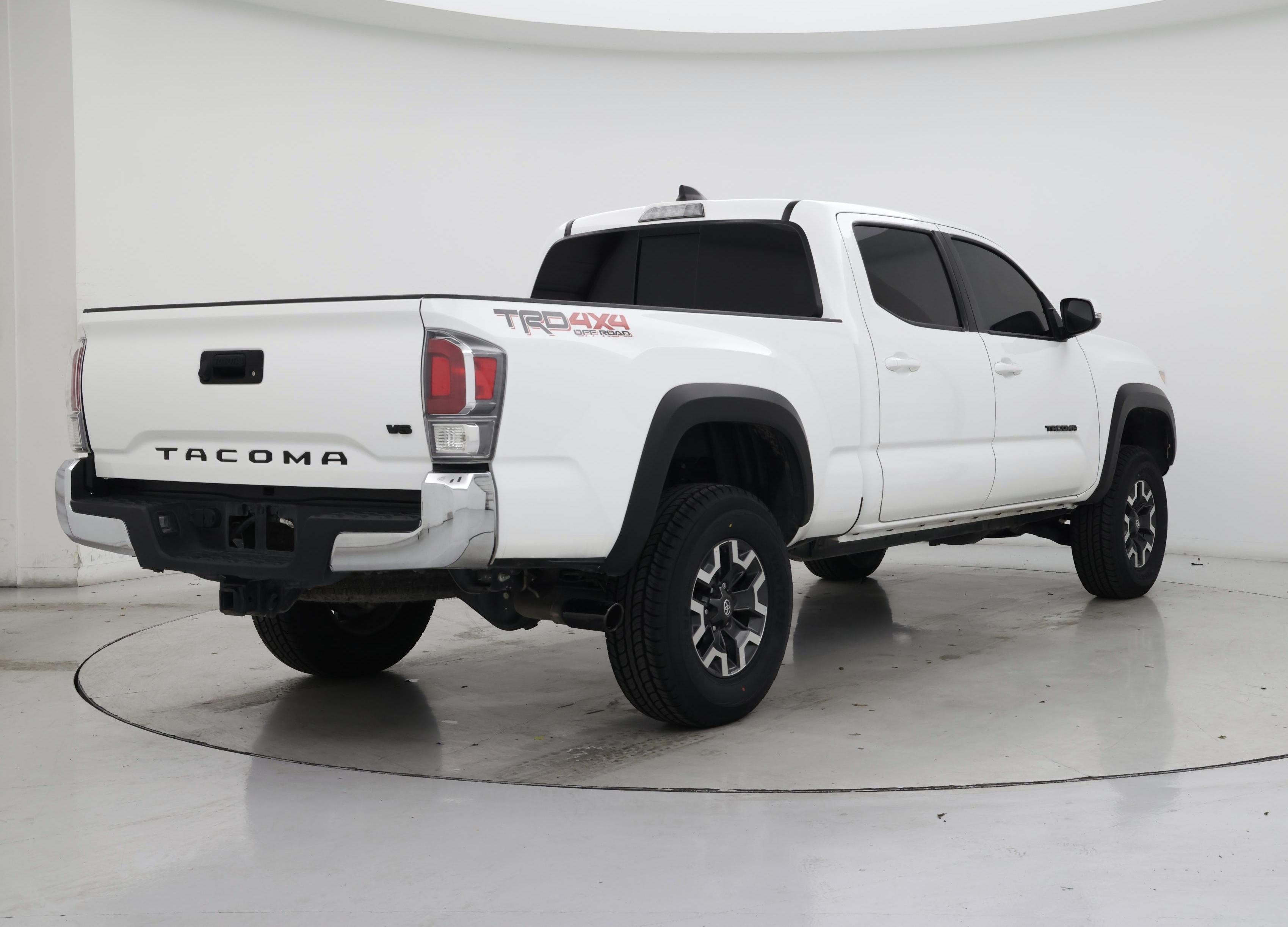 Thumbnail: 2023 Toyota Tacoma - 8