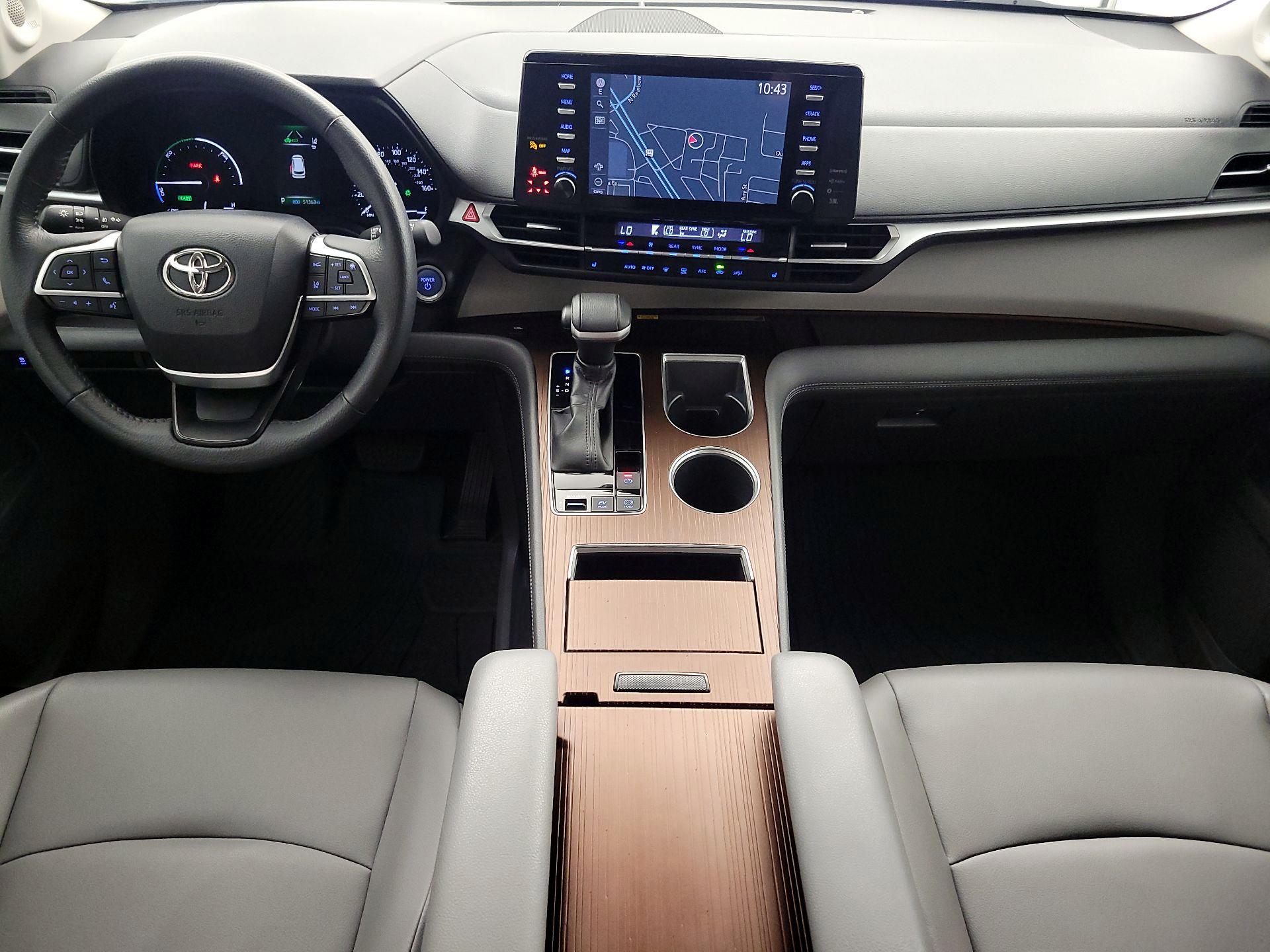 Thumbnail: 2022 Toyota Sienna - 9