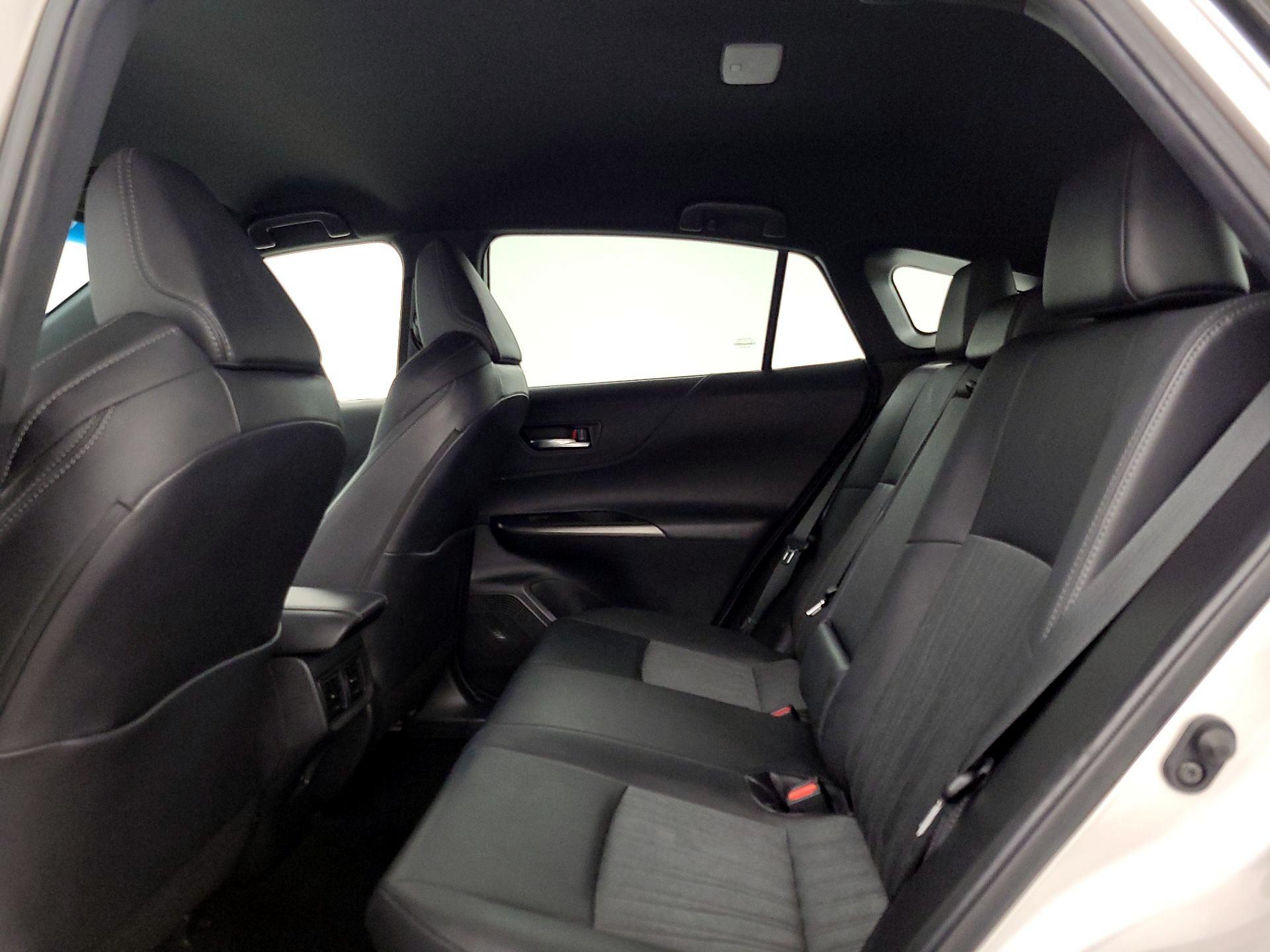 Thumbnail: 2021 Toyota Venza - 19