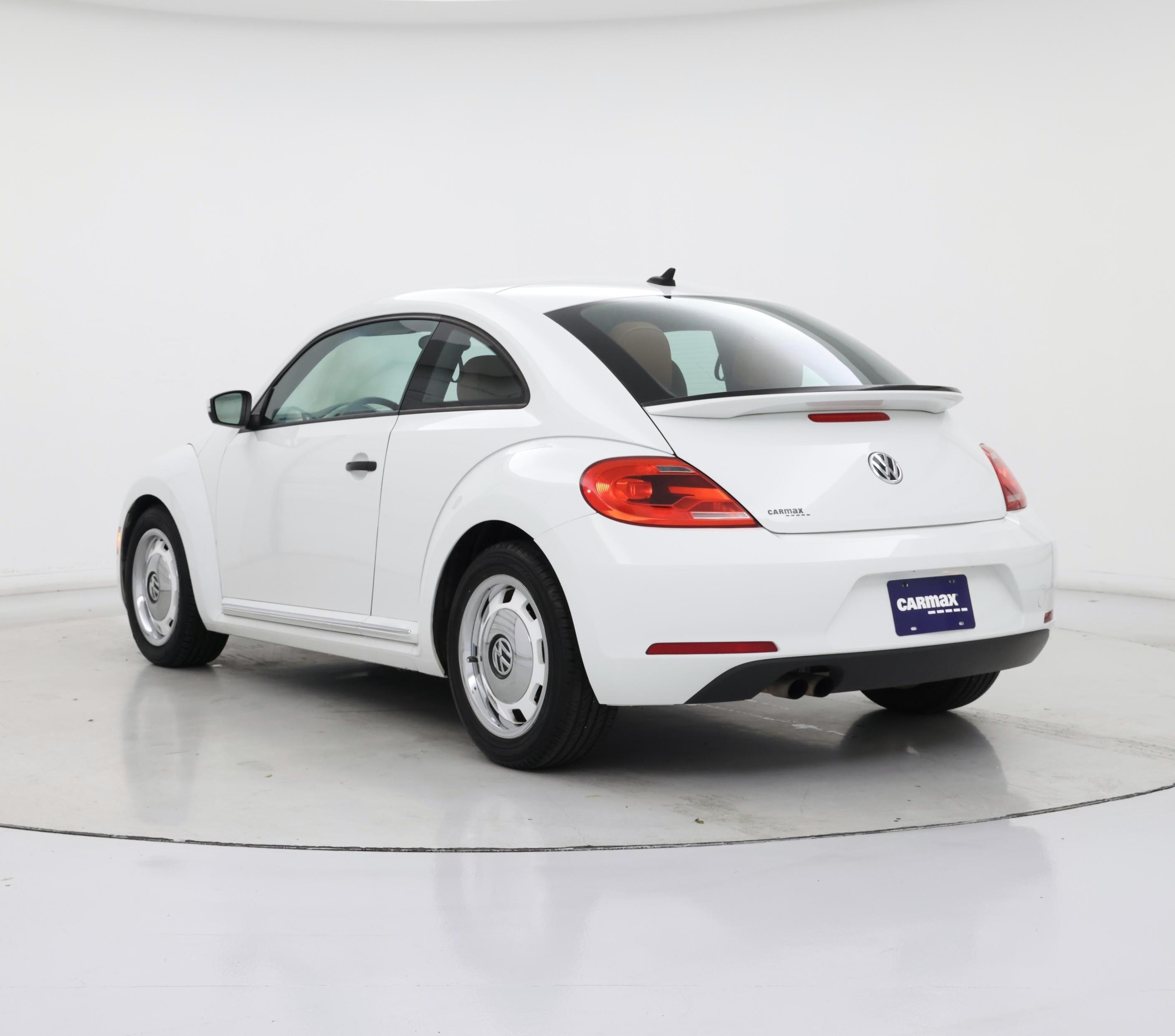 Thumbnail: 2015 Volkswagen Beetle - 2