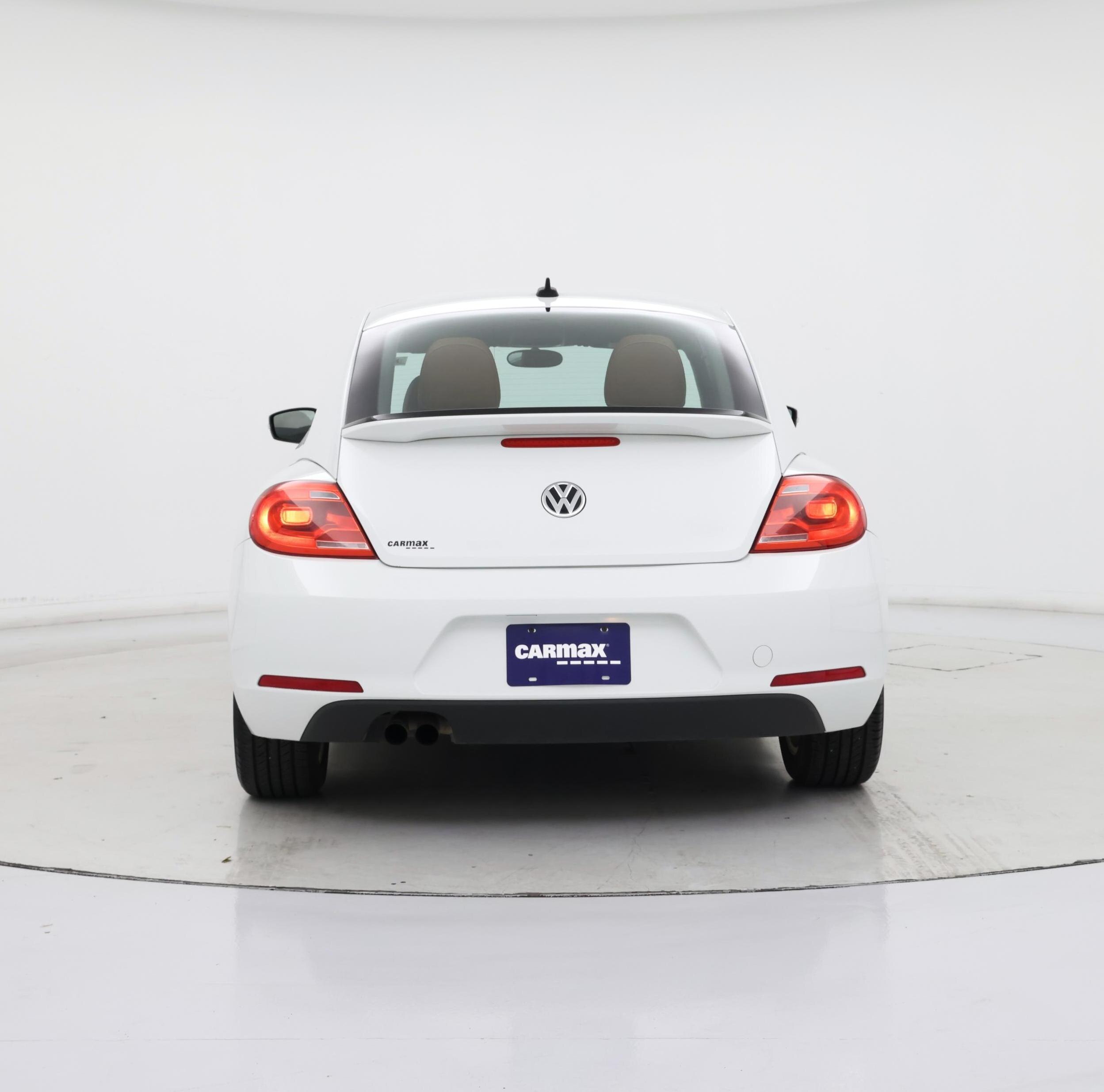 Thumbnail: 2015 Volkswagen Beetle - 6