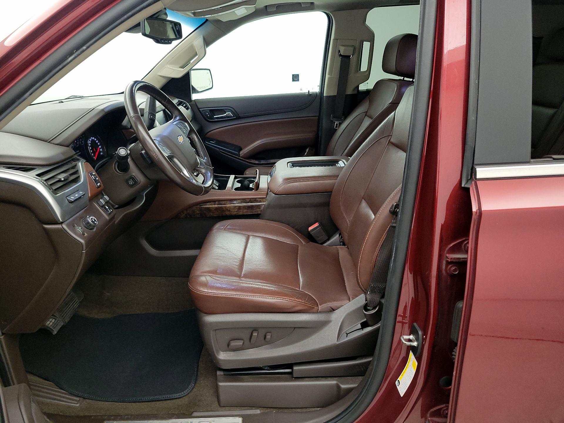 Thumbnail: 2019 Chevrolet Suburban - 11