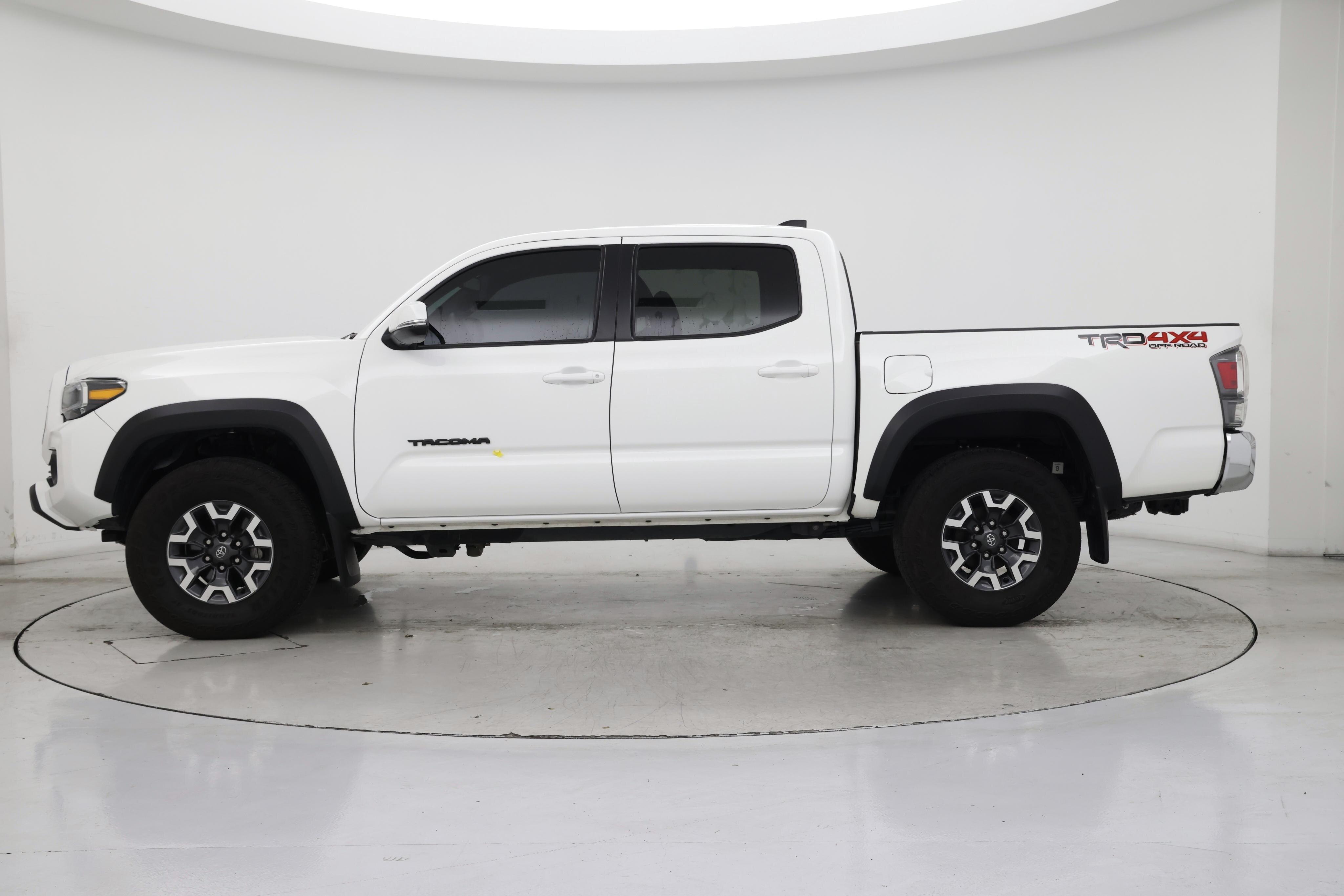 Thumbnail: 2023 Toyota Tacoma - 3