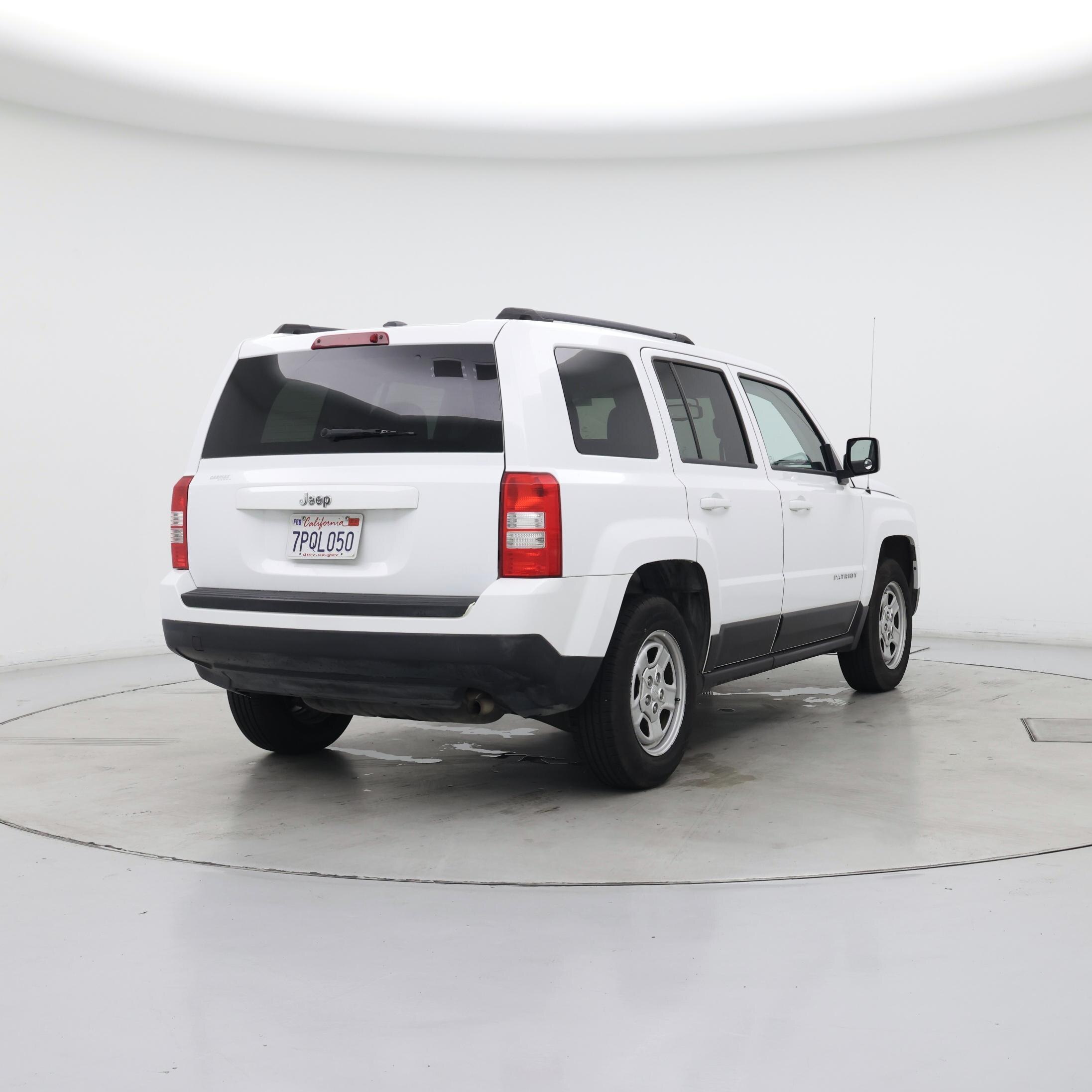 Thumbnail: 2016 Jeep Patriot - 8