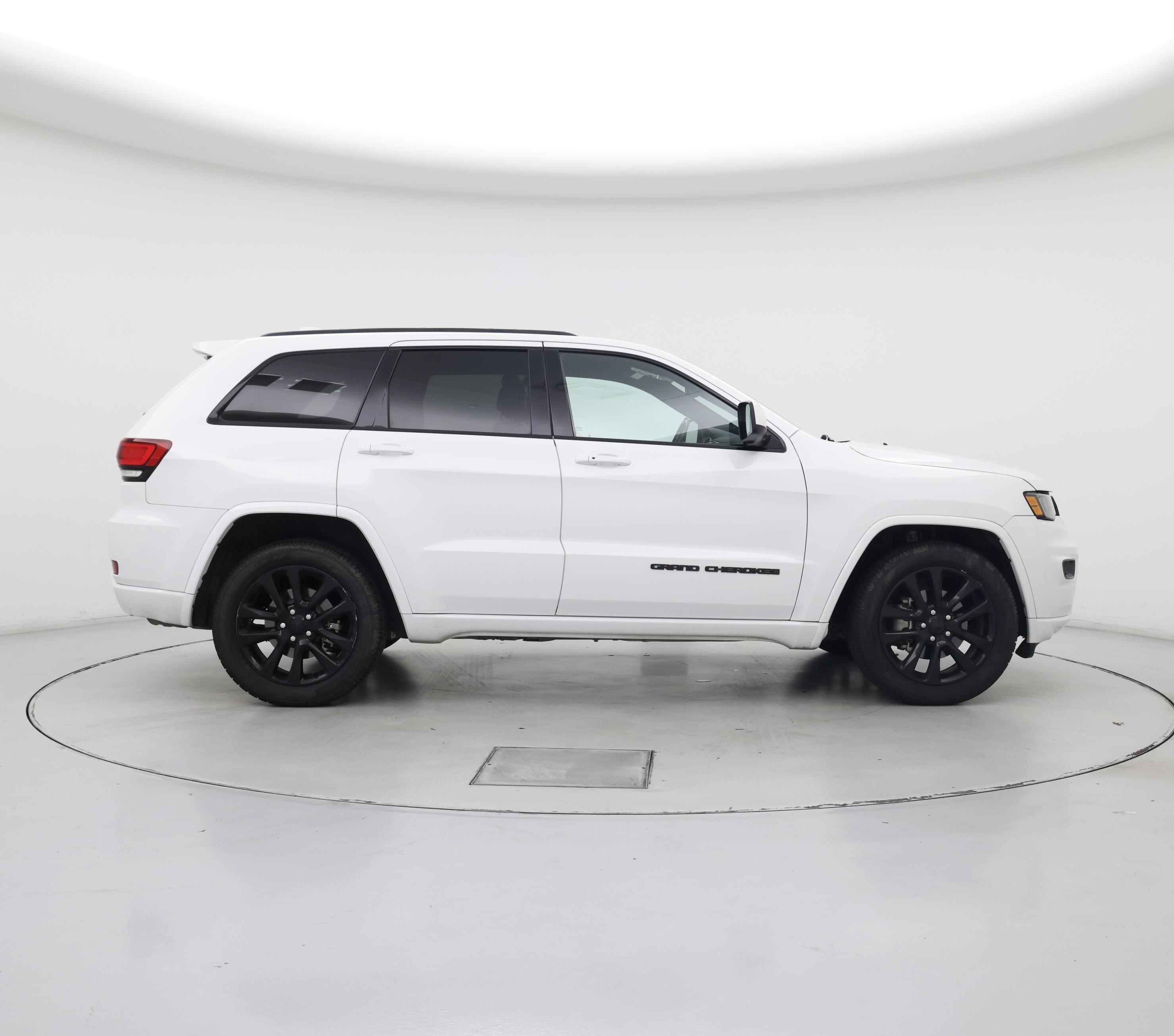 Thumbnail: 2020 Jeep Grand Cherokee - 7