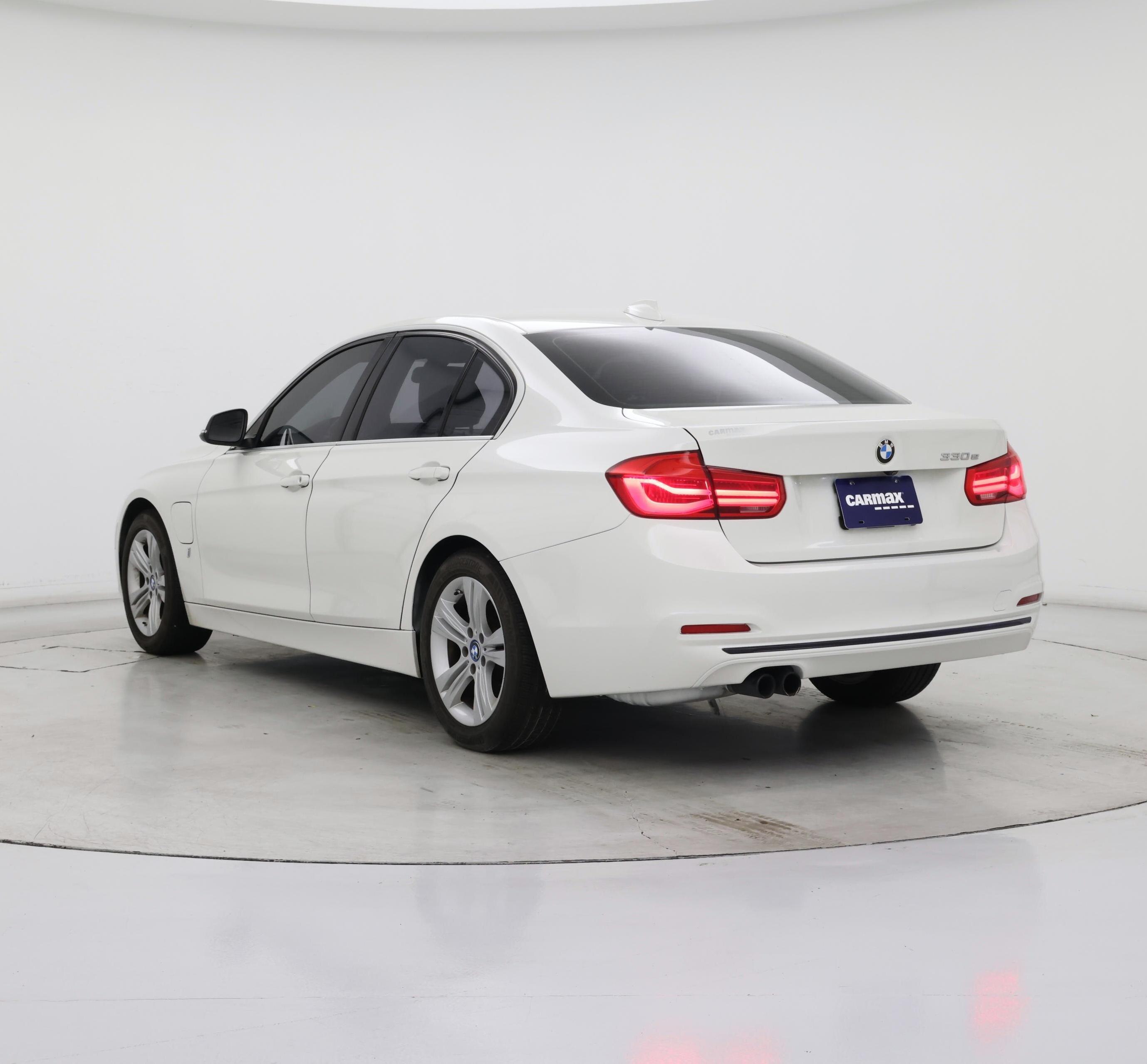 Thumbnail: 2018 BMW 3 Series - 2