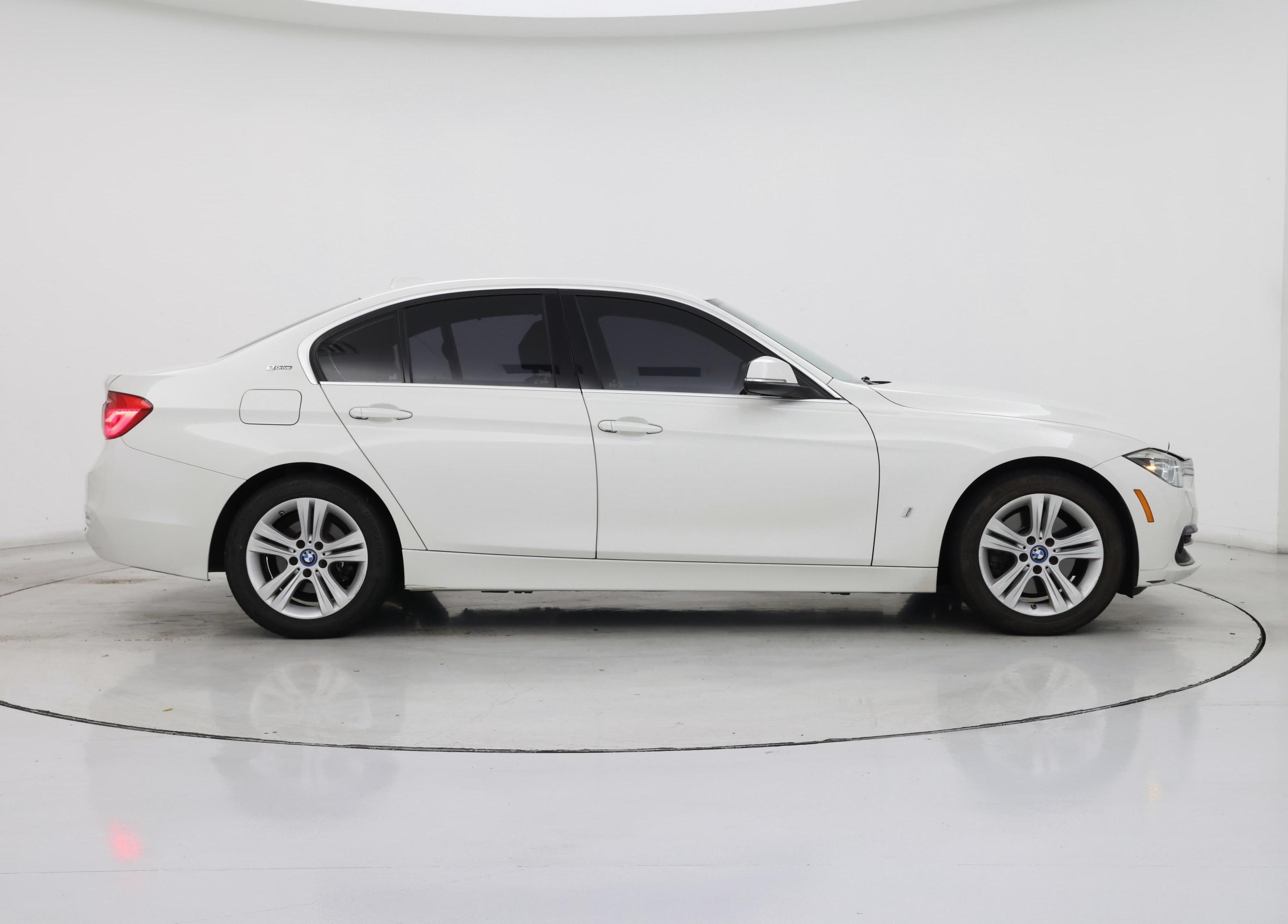 Thumbnail: 2018 BMW 3 Series - 7