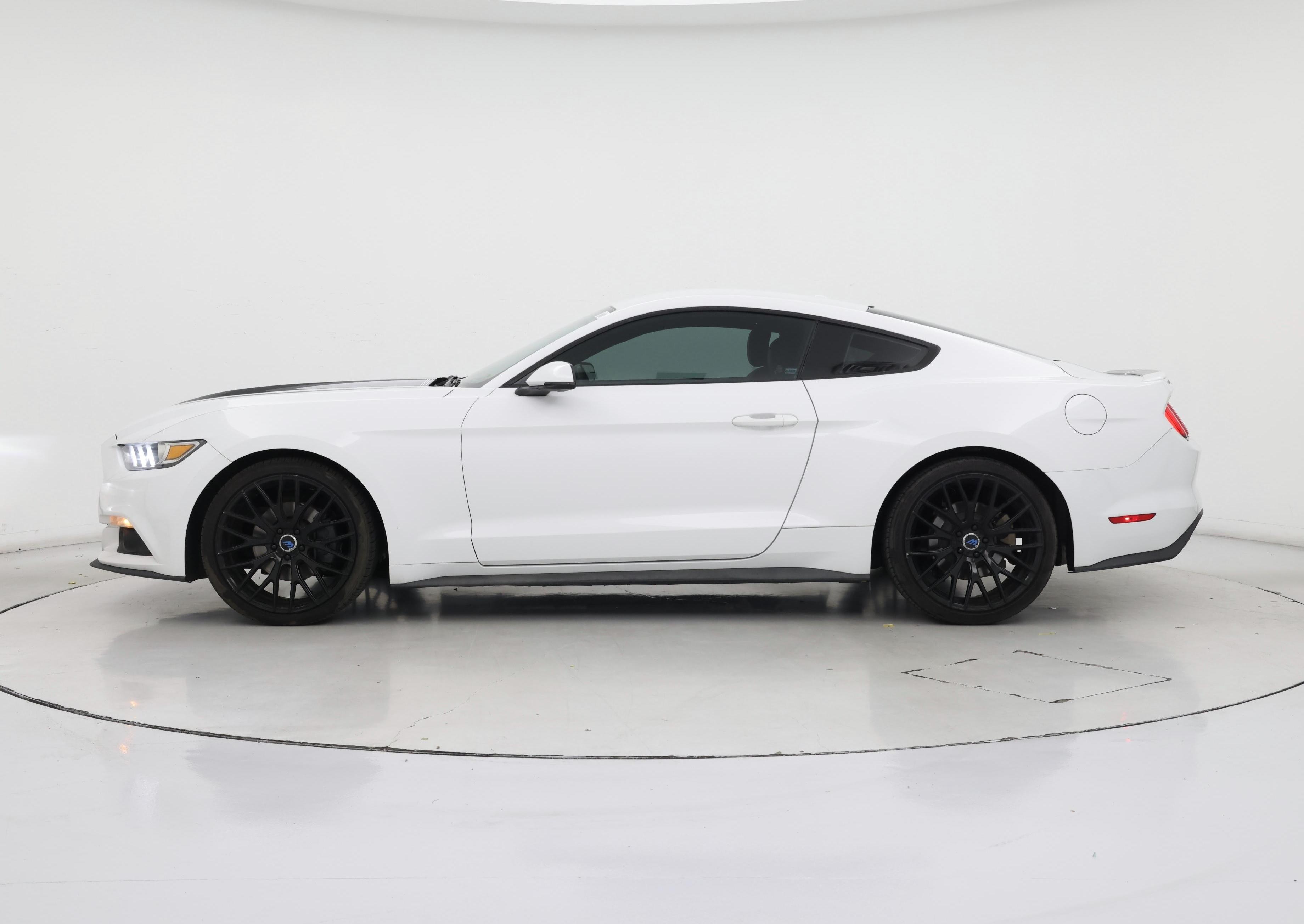 Thumbnail: 2015 Ford Mustang - 3