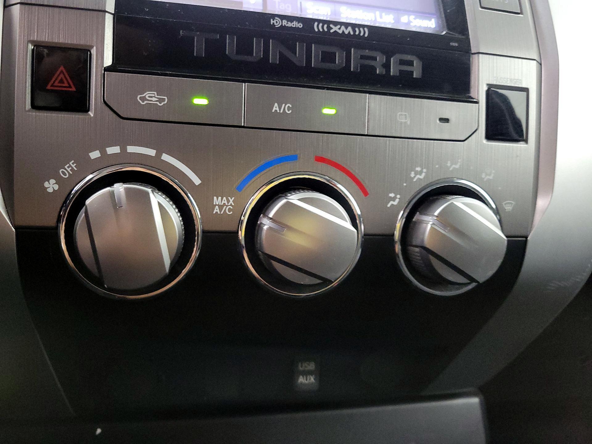 Thumbnail: 2014 Toyota Tundra - 16