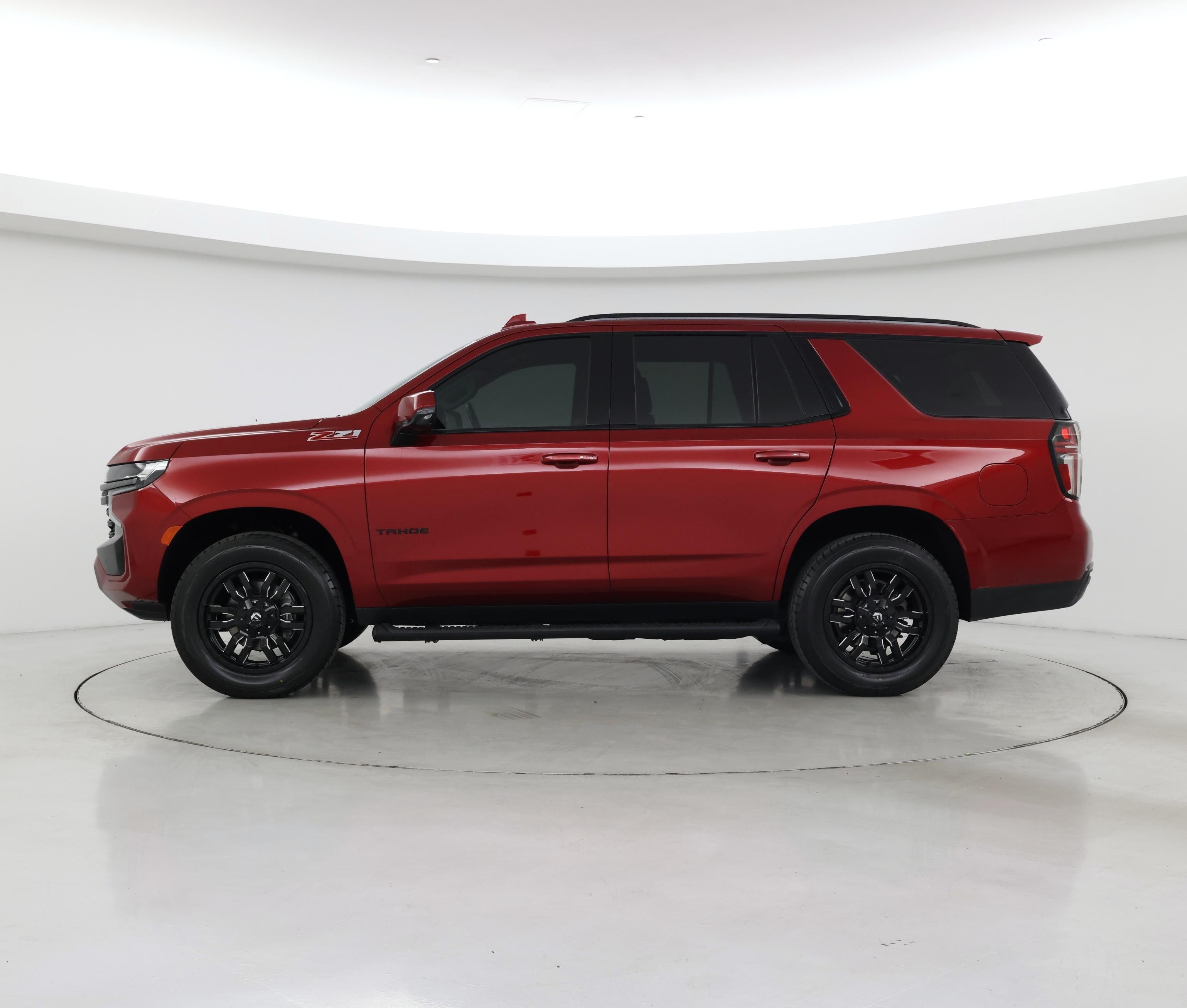 Thumbnail: 2021 Chevrolet Tahoe - 3