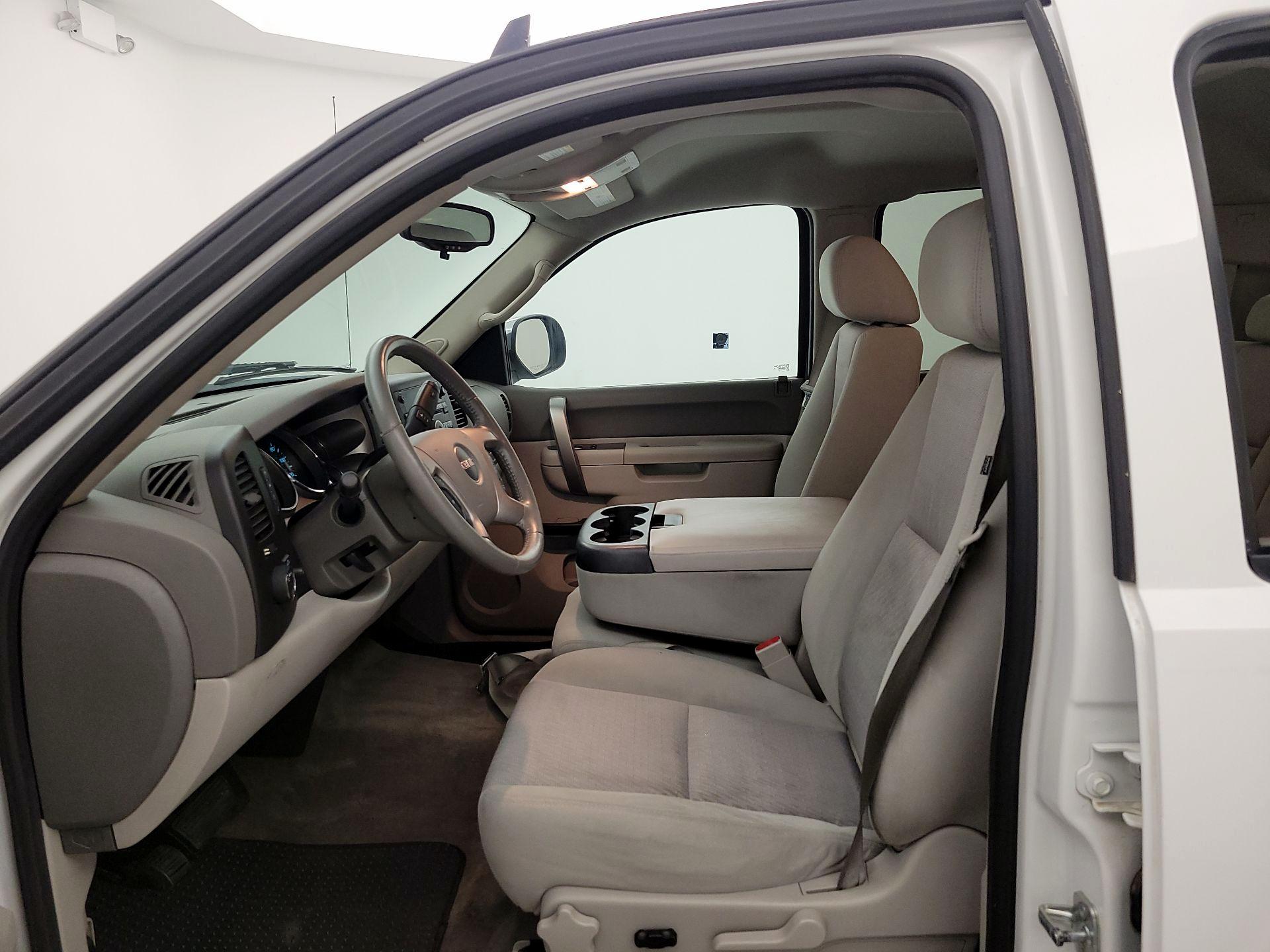 Thumbnail: 2013 GMC Sierra 1500 - 11