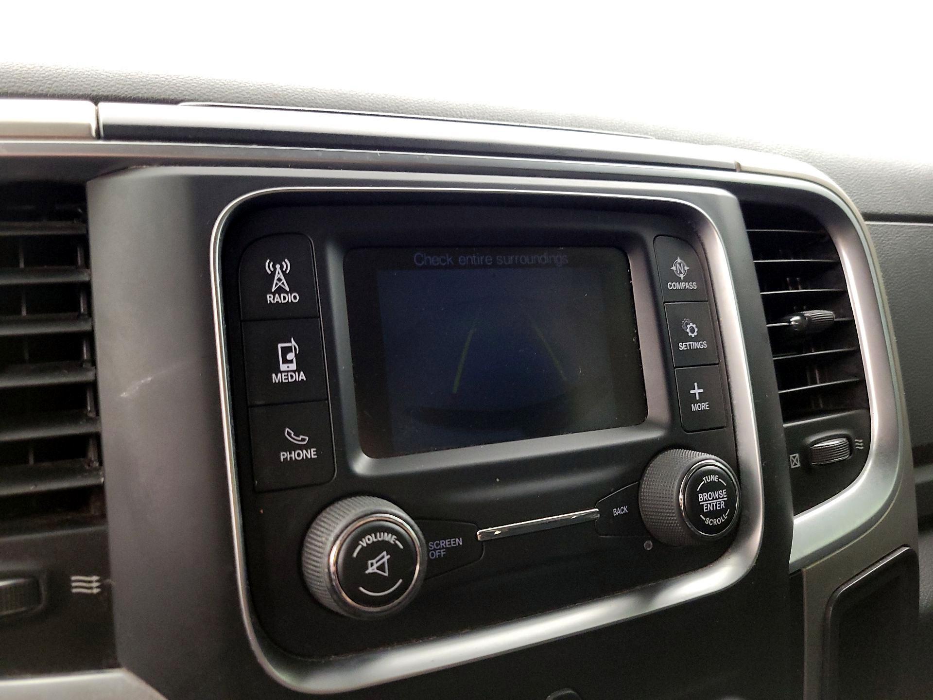 Thumbnail: 2020 RAM 1500 Classic - 14