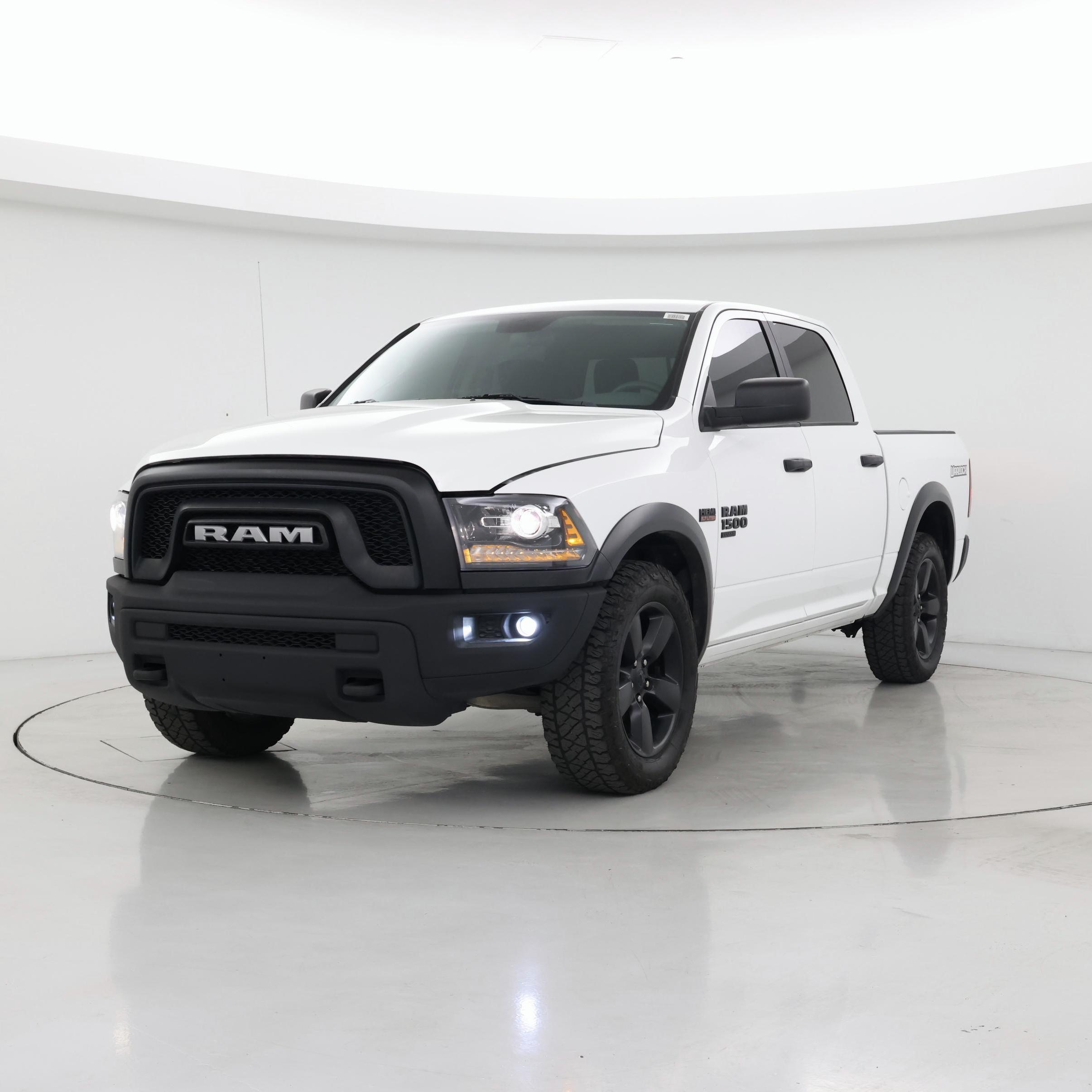 Thumbnail: 2020 RAM 1500 Classic - 4