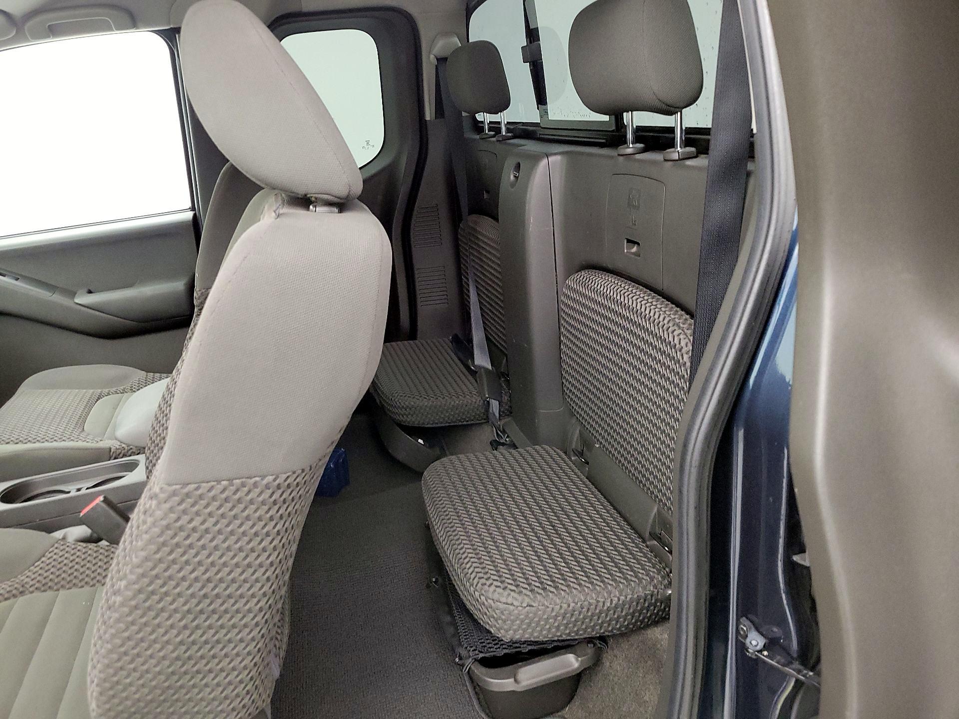 Thumbnail: 2014 Nissan Frontier - 18
