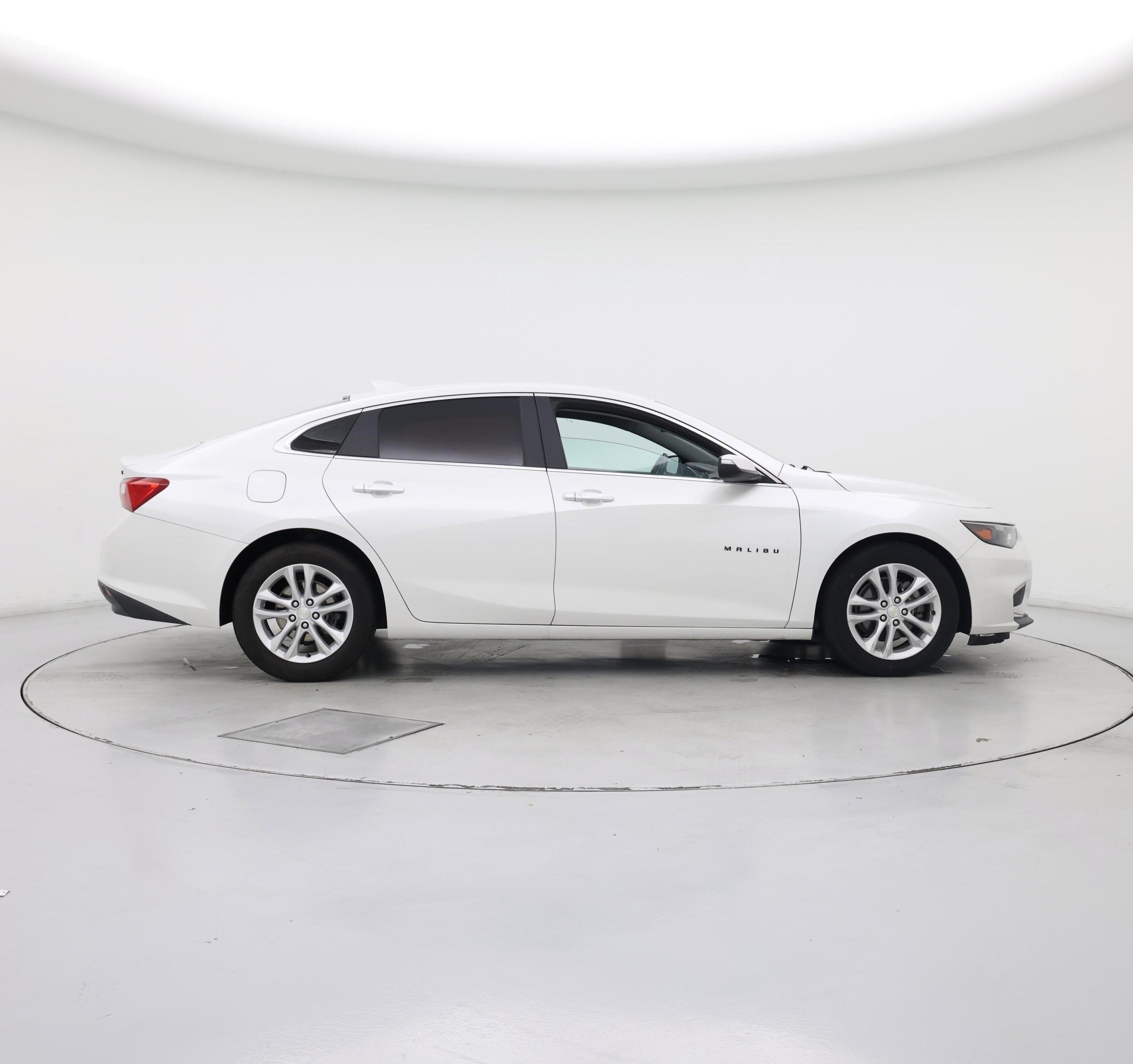 Thumbnail: 2017 Chevrolet Malibu - 7