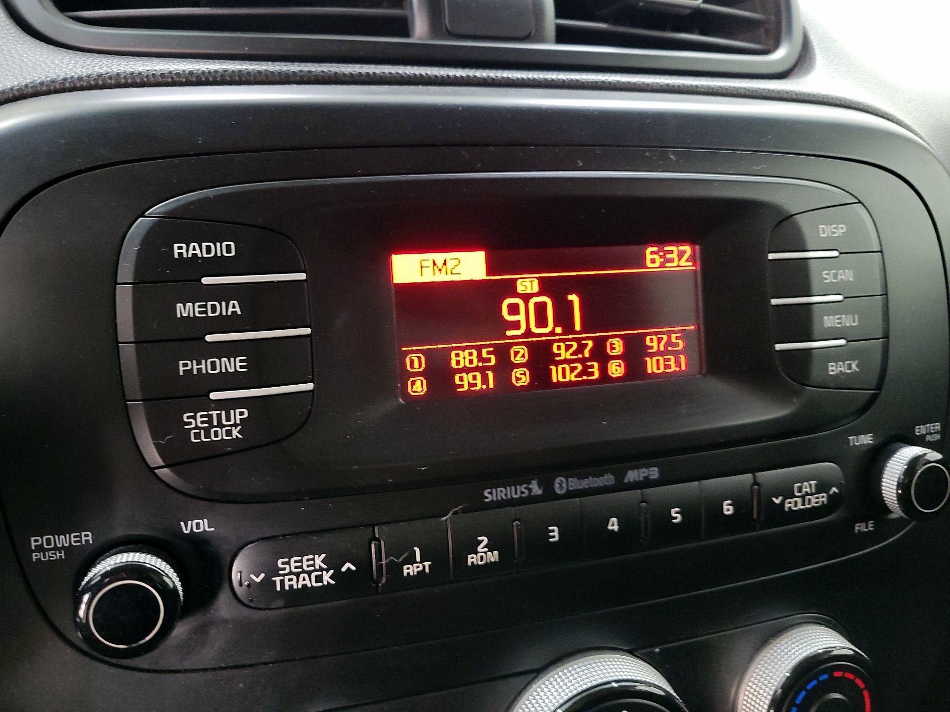 Thumbnail: 2014 Kia Soul - 14