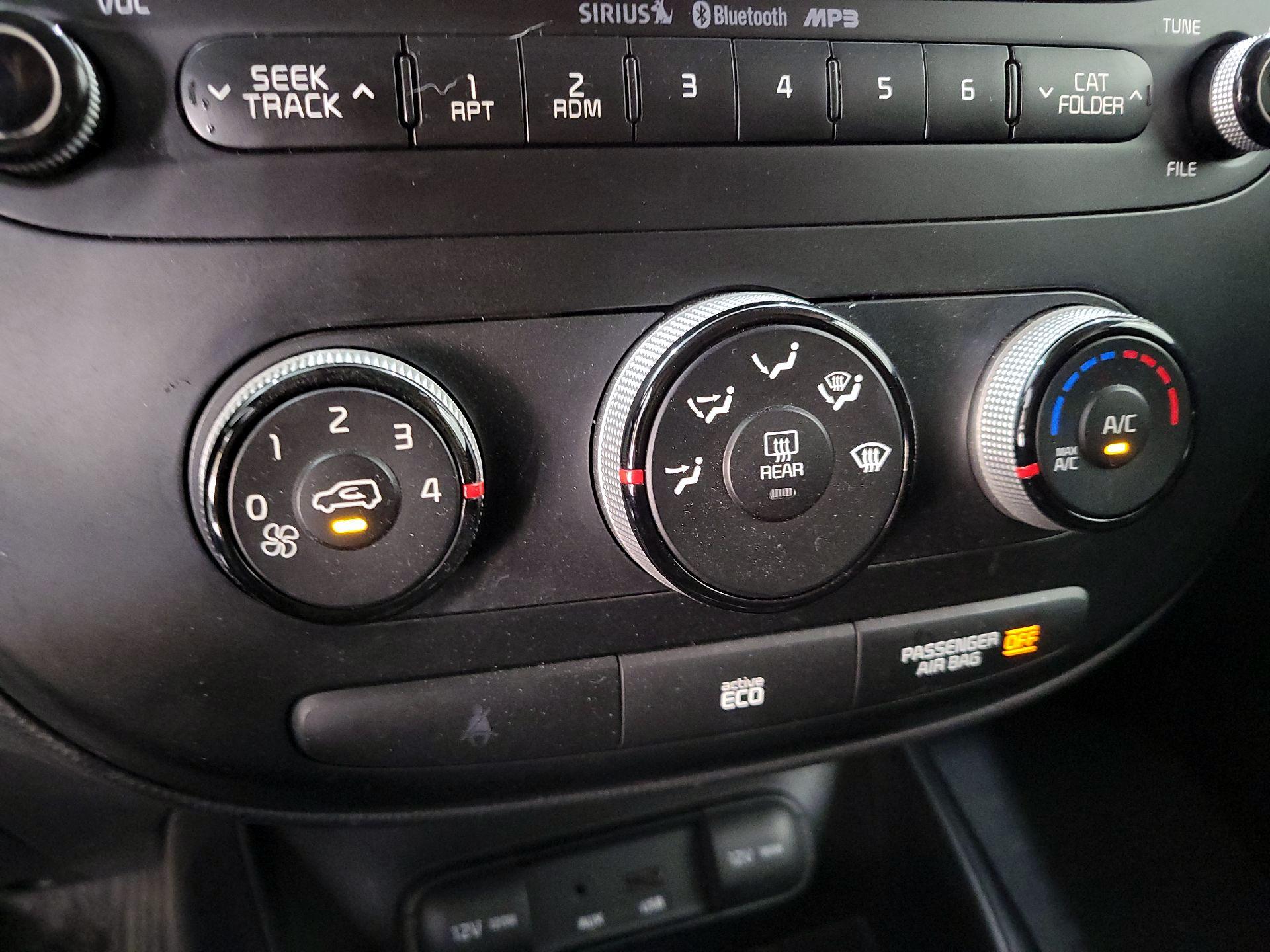 Thumbnail: 2014 Kia Soul - 15