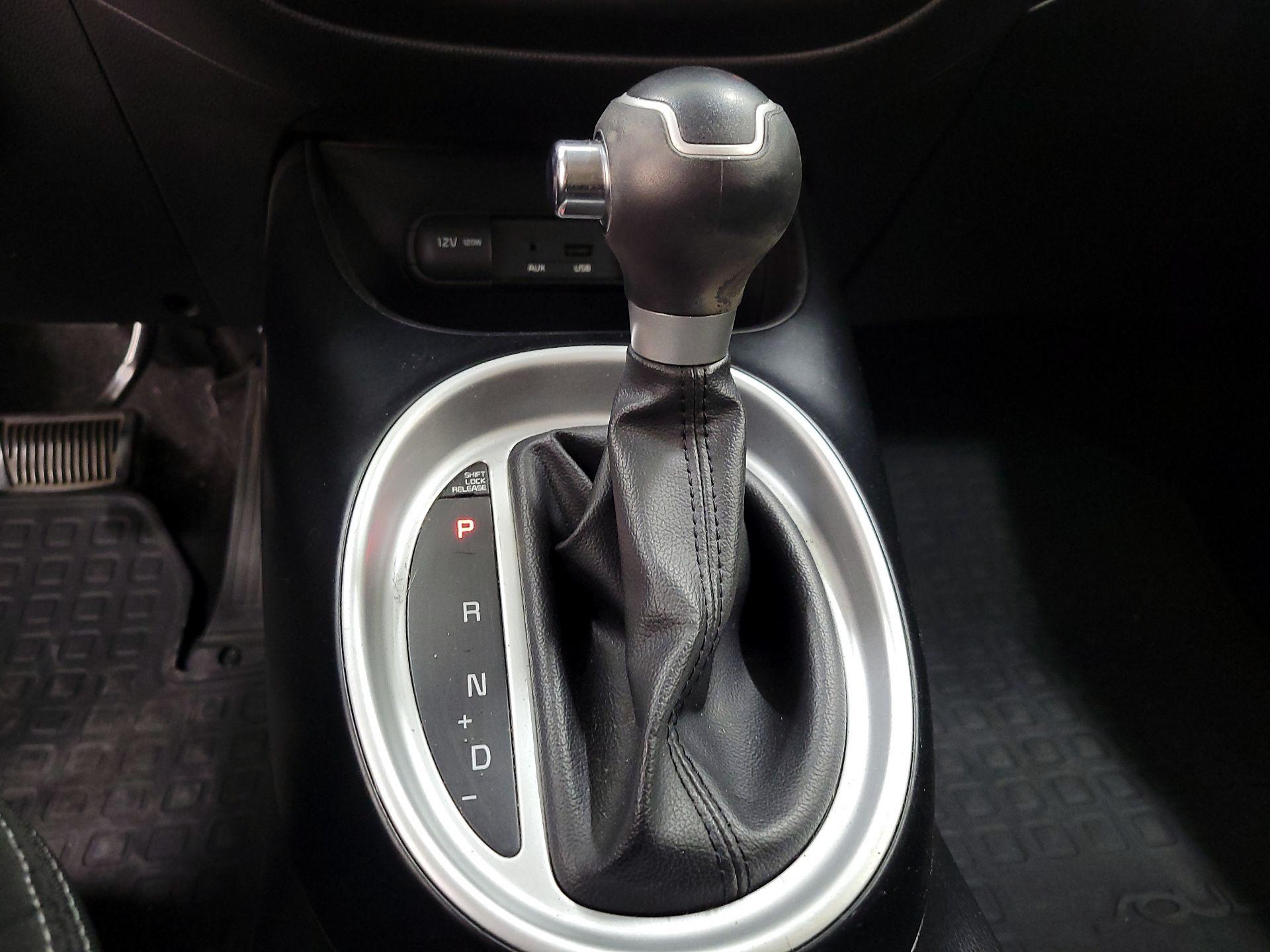 Thumbnail: 2014 Kia Soul - 16