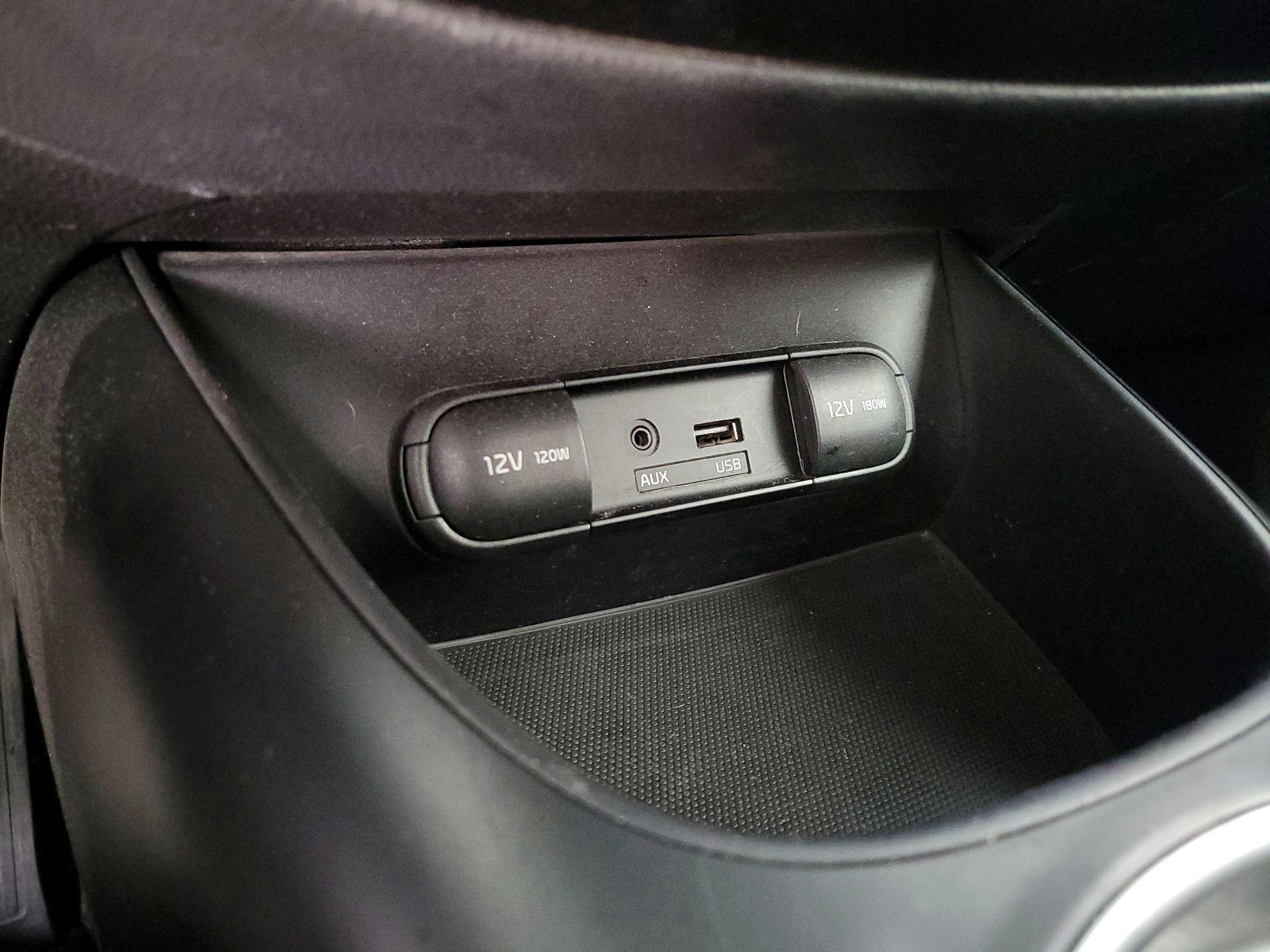 Thumbnail: 2014 Kia Soul - 17