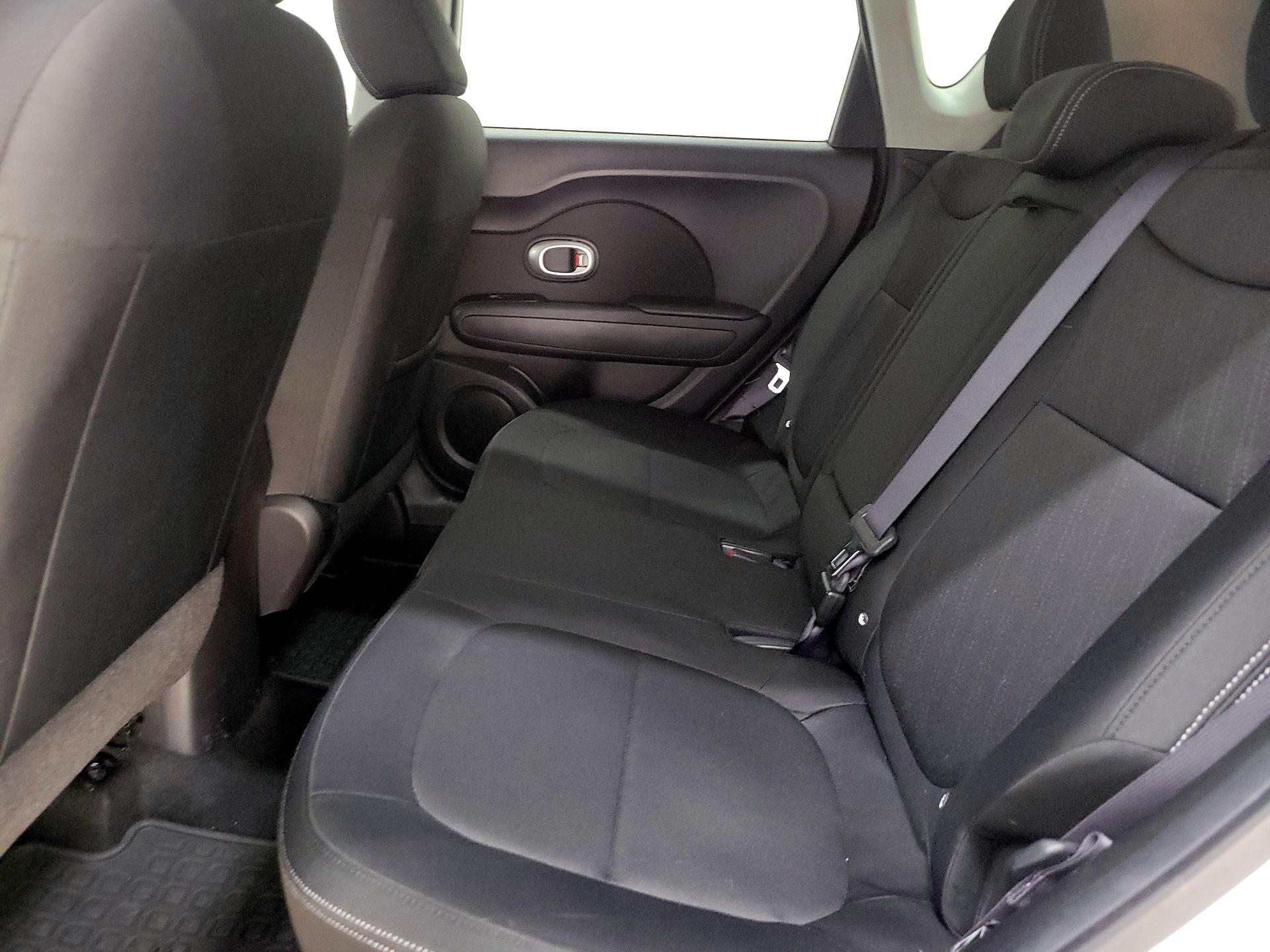 Thumbnail: 2014 Kia Soul - 18