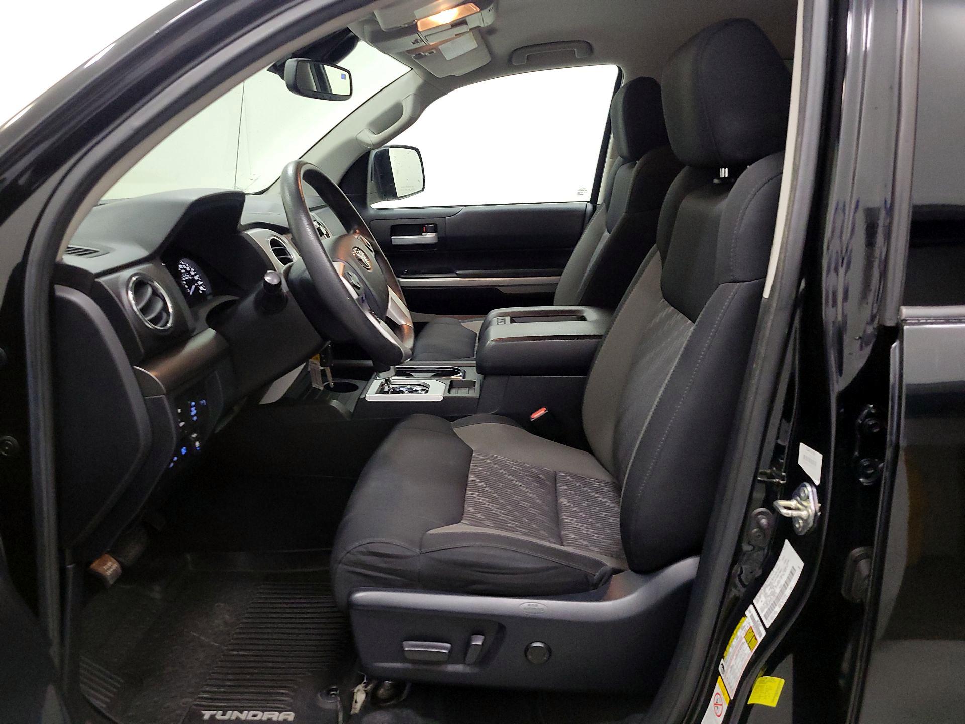 Thumbnail: 2018 Toyota Tundra - 11