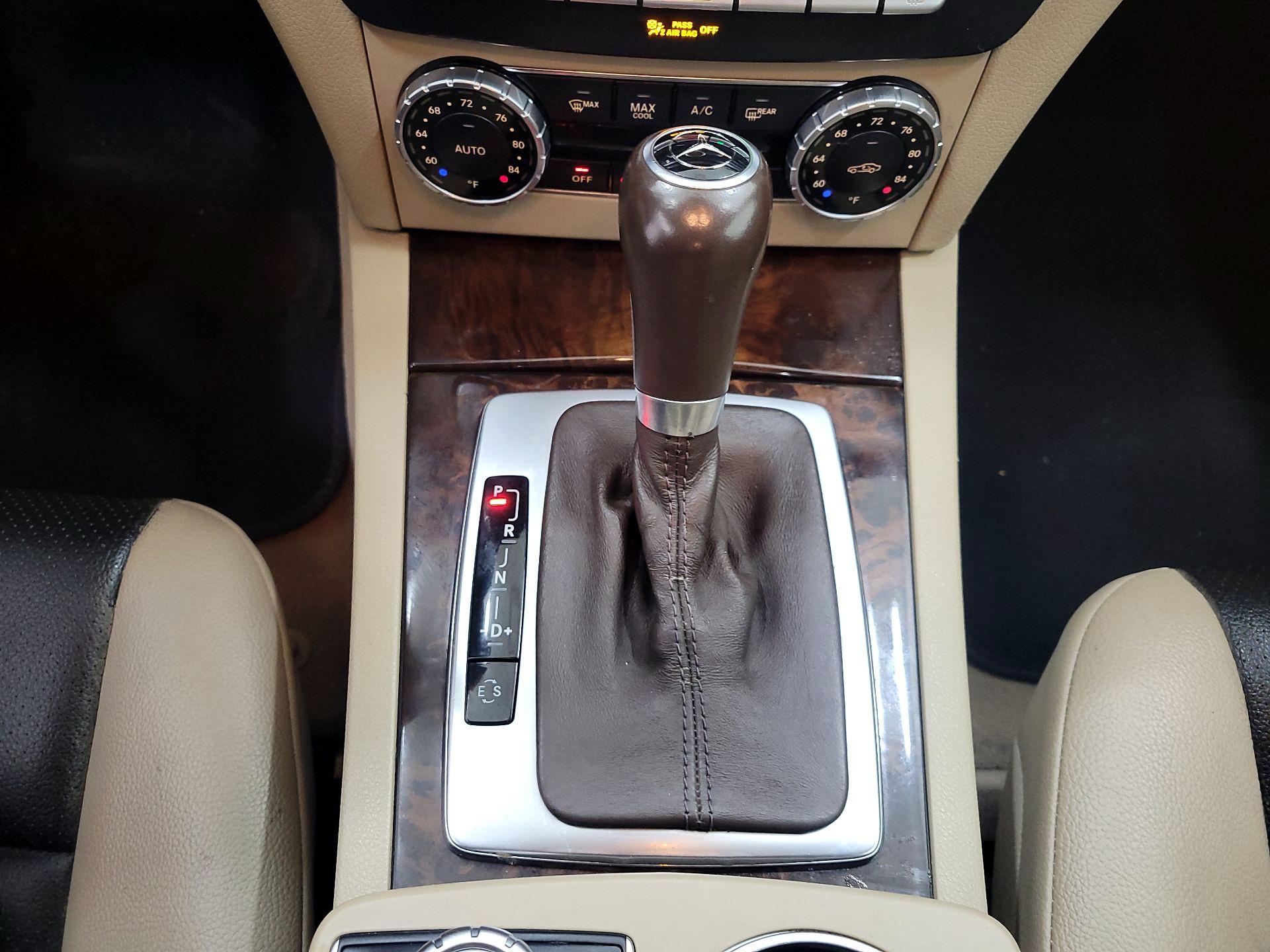 Thumbnail: 2014 Mercedes-Benz C-Class - 17