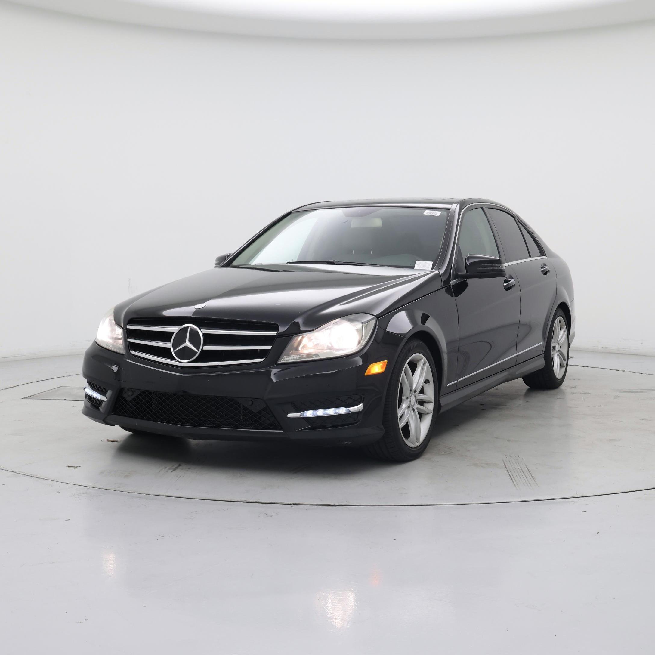 Thumbnail: 2014 Mercedes-Benz C-Class - 4