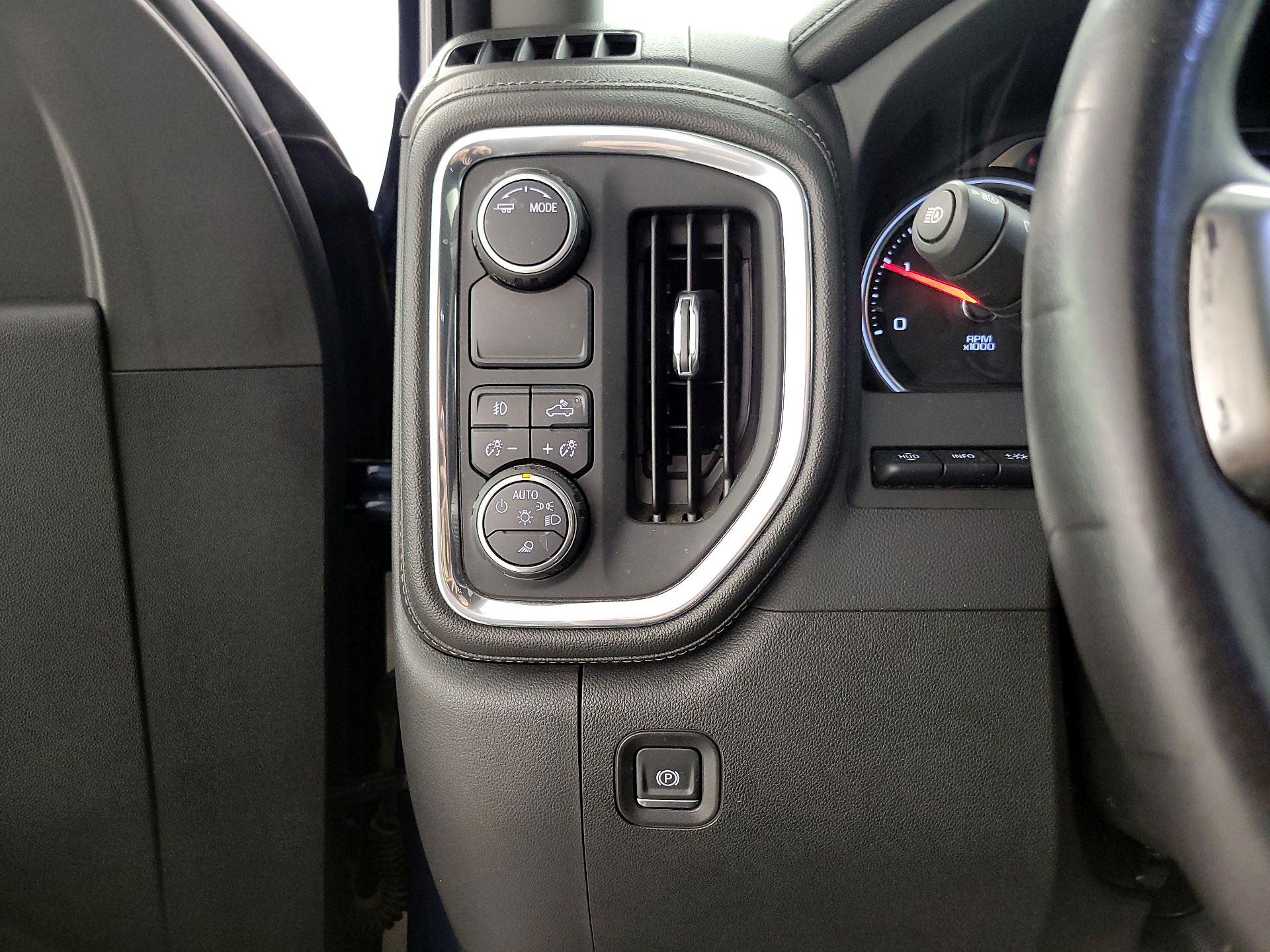 Thumbnail: 2021 Chevrolet Silverado 2500 - 13