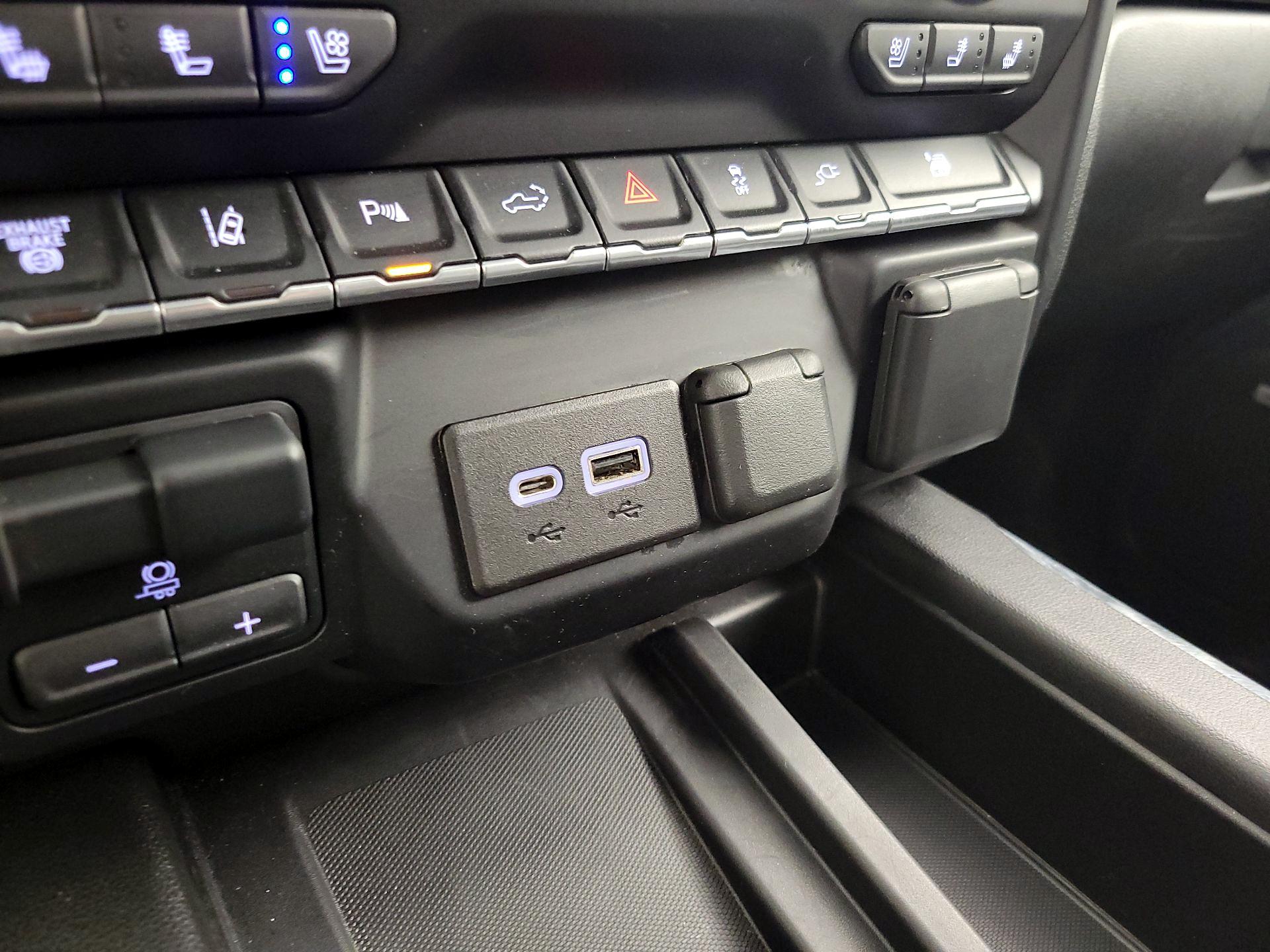 Thumbnail: 2021 Chevrolet Silverado 2500 - 19