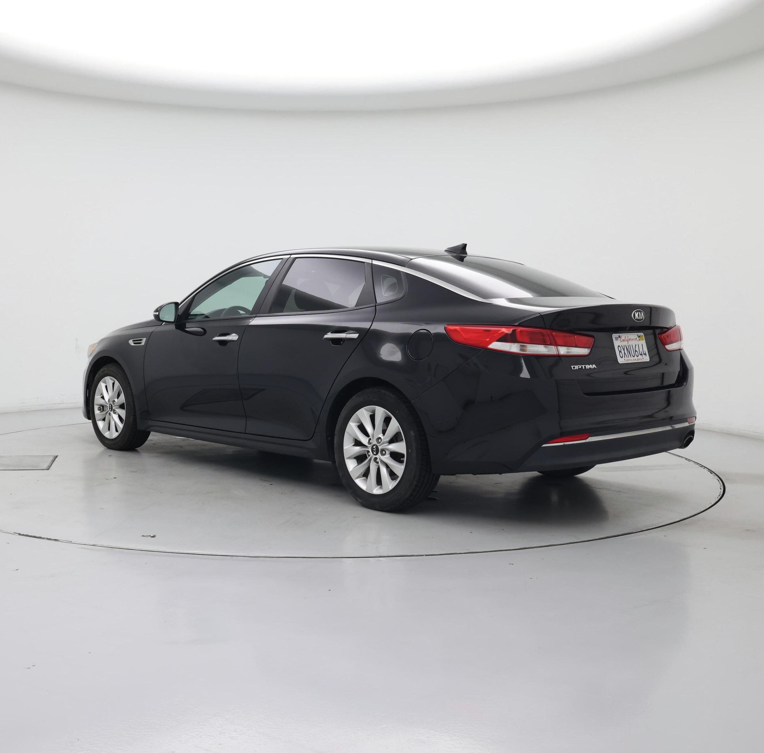 Thumbnail: 2018 Kia Optima - 2