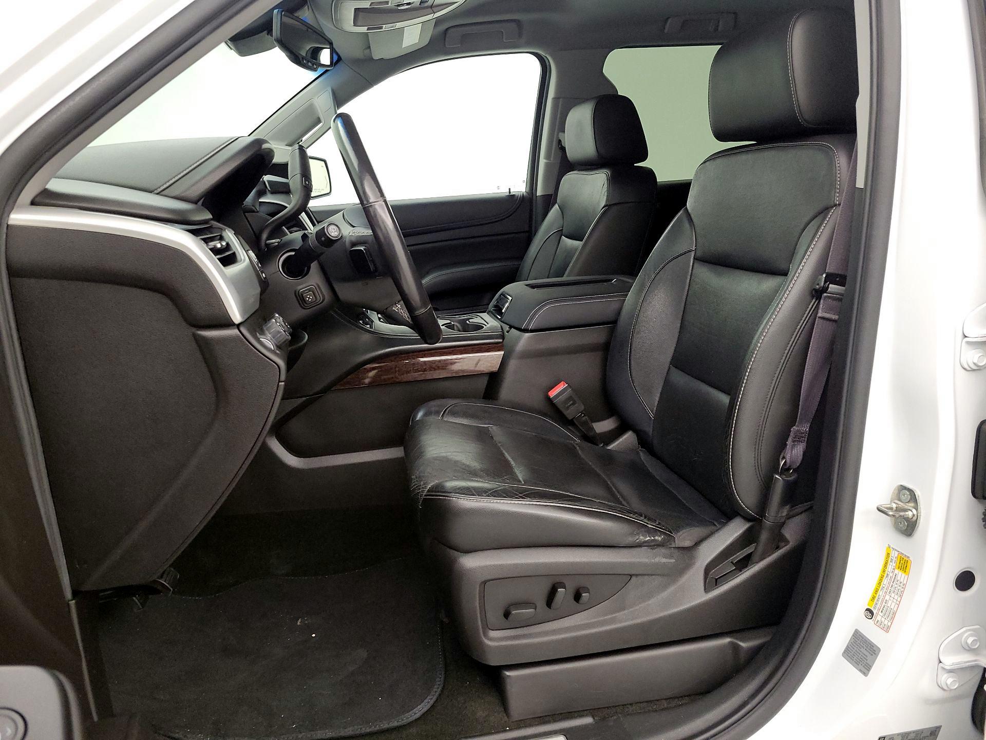 Thumbnail: 2017 GMC Yukon XL - 11
